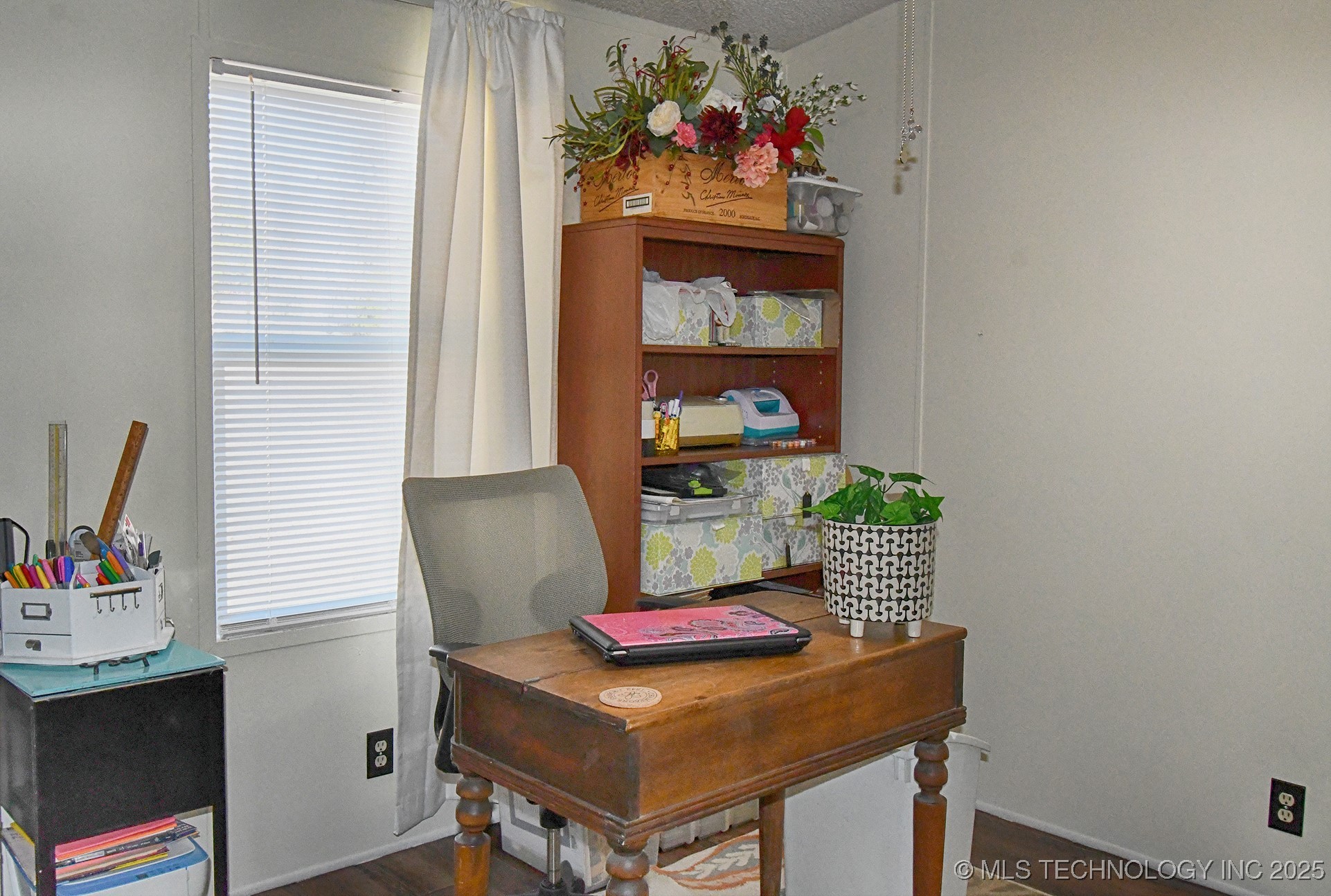 448967 E 982 Loop Property Photo 32