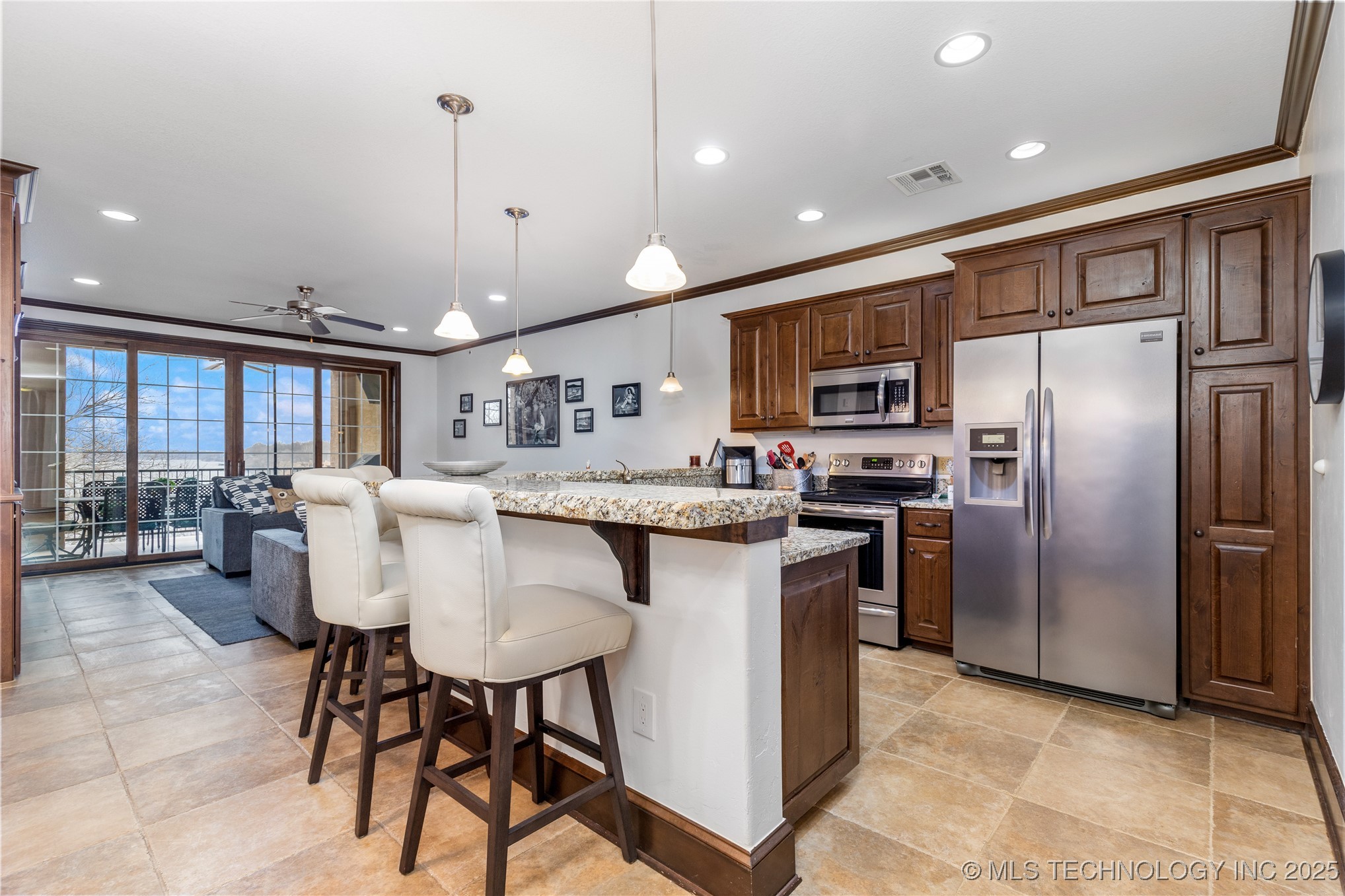 25 Grand Lake Drive 2c Property Photo 14