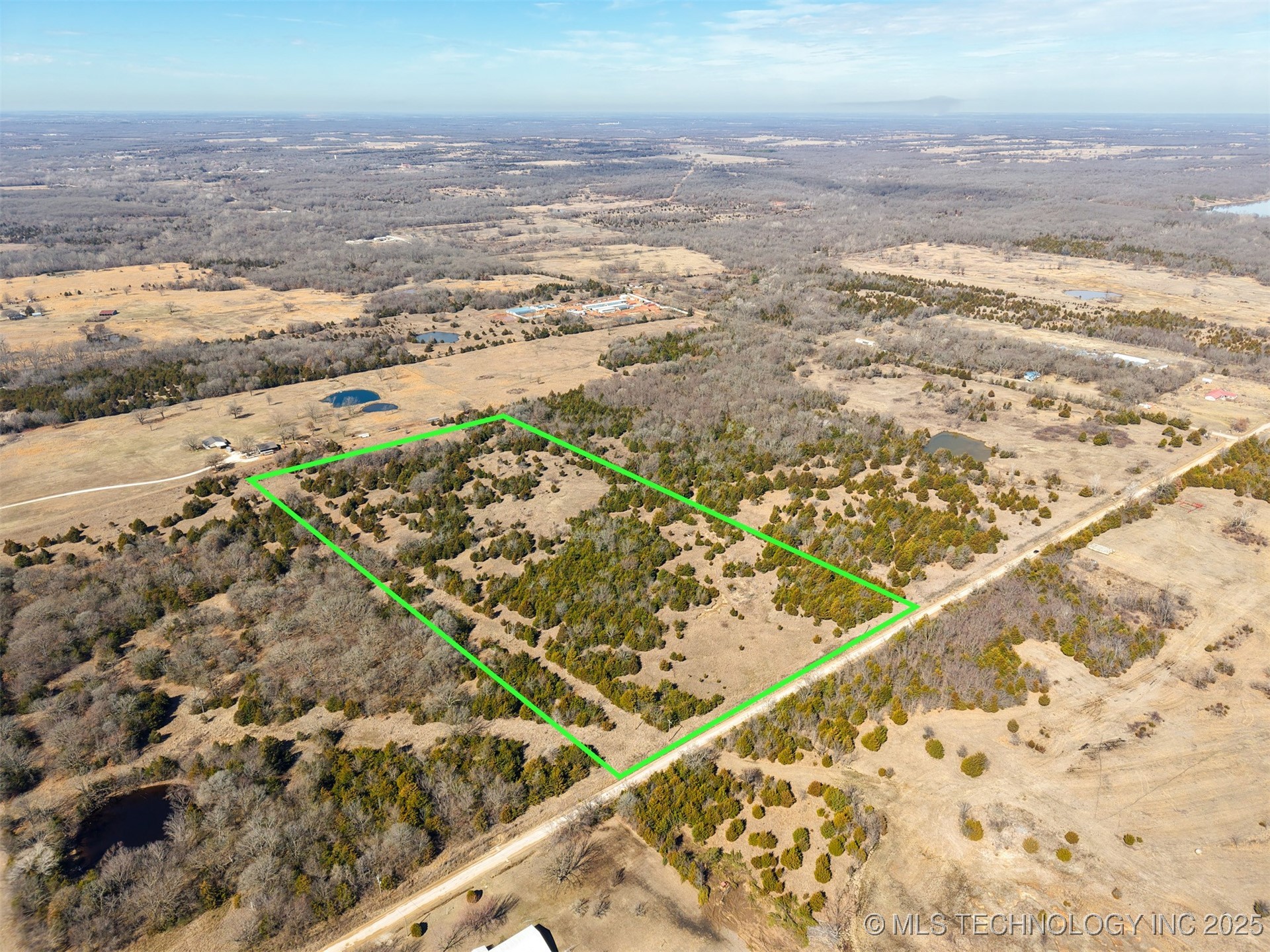 000 N County Road 3690 Property Photo