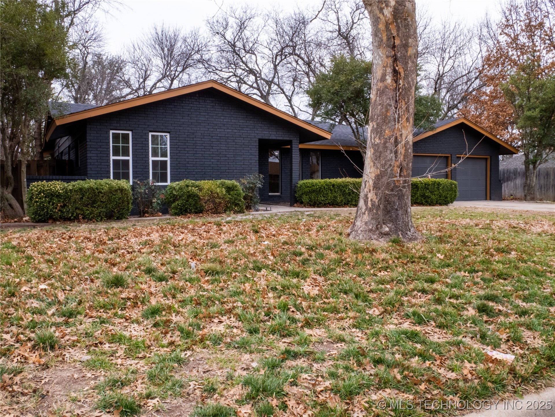 4008 Nw Meadowbrook Property Photo 4
