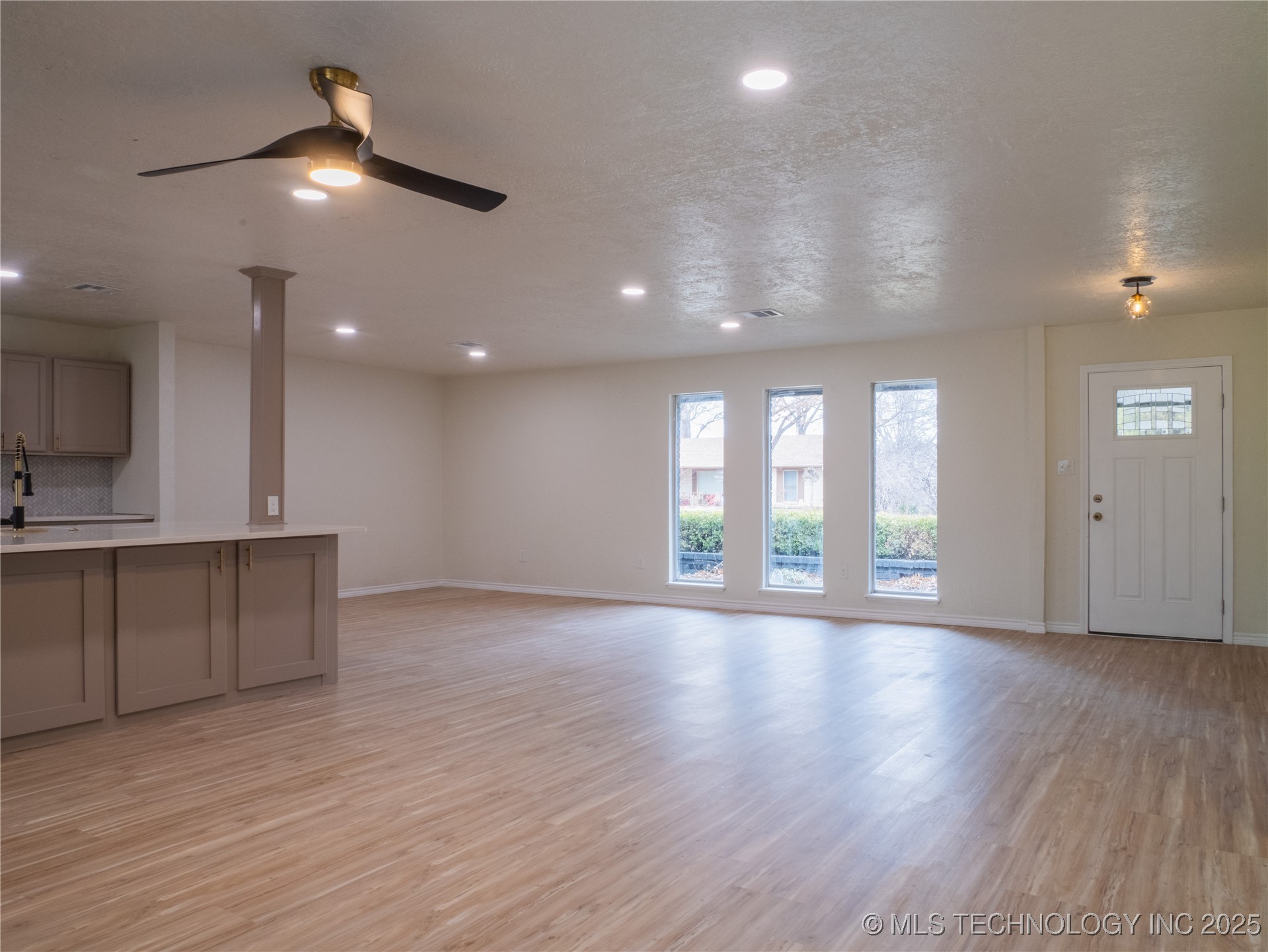 4008 Nw Meadowbrook Property Photo 8