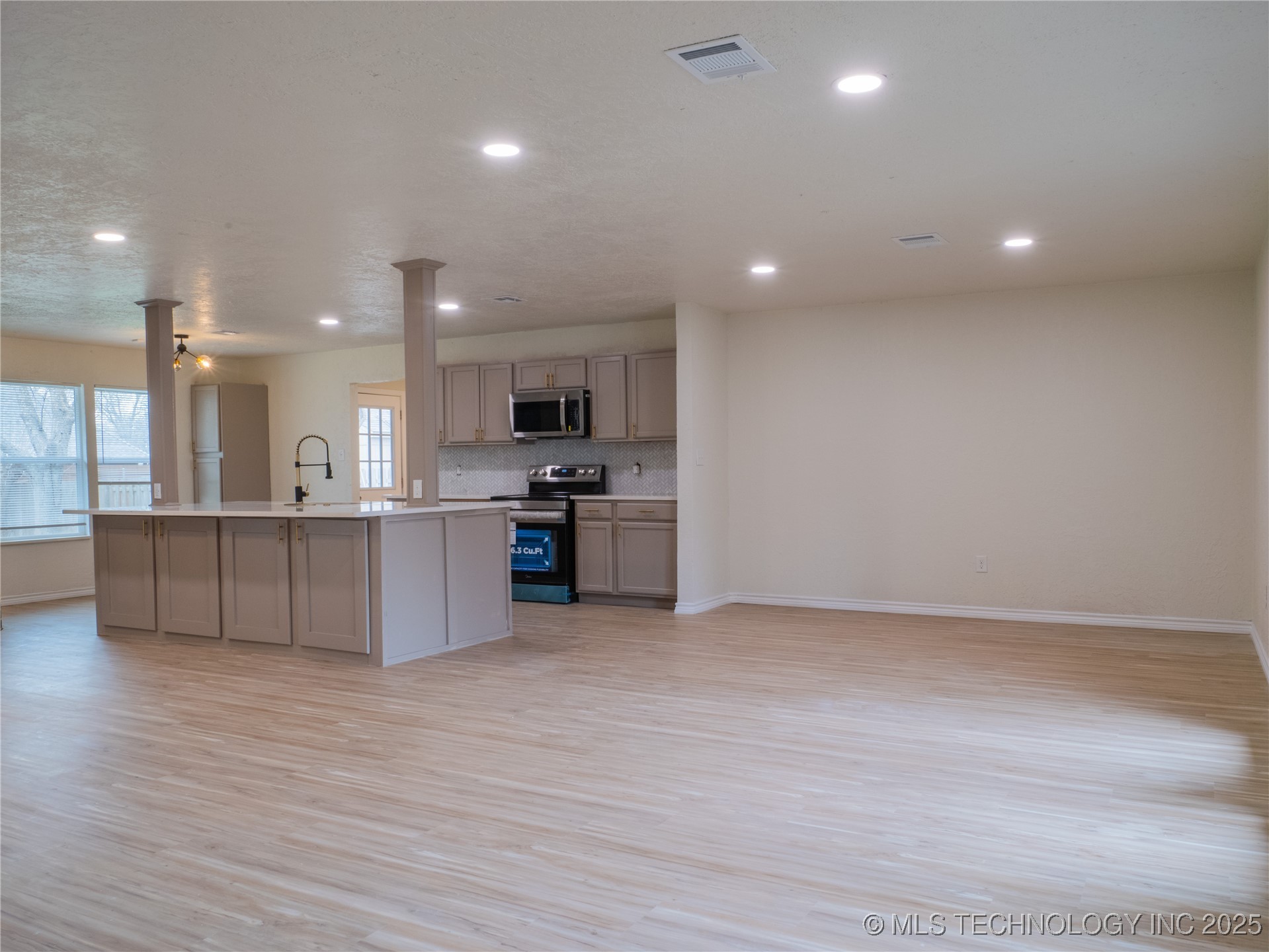 4008 Nw Meadowbrook Property Photo 9
