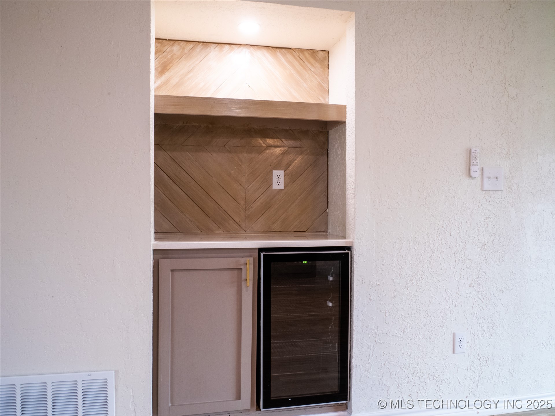 4008 Nw Meadowbrook Property Photo 16