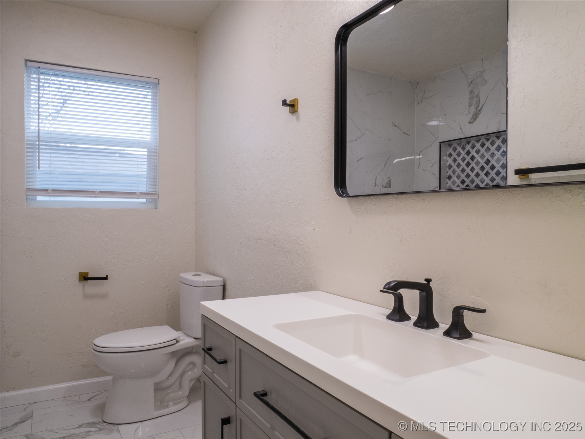 4008 Nw Meadowbrook Property Photo 24