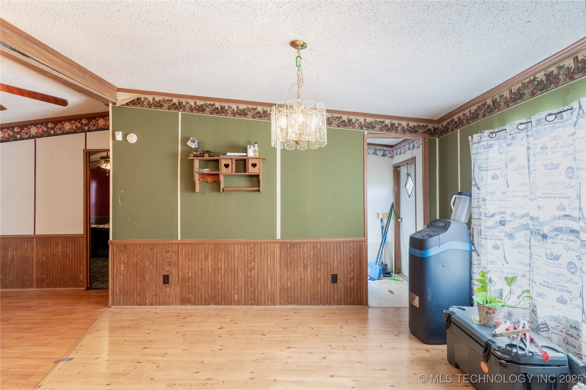 34302 W 226th Street Property Photo 16