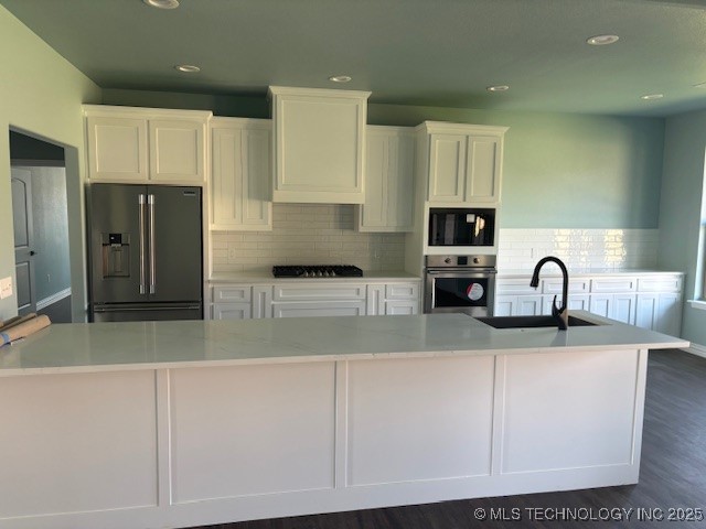 180 Sunset Way Property Photo 5