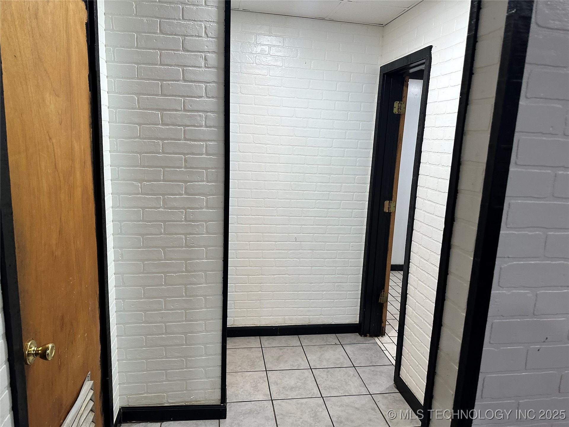 308 S Hayes Avenue Property Photo 6