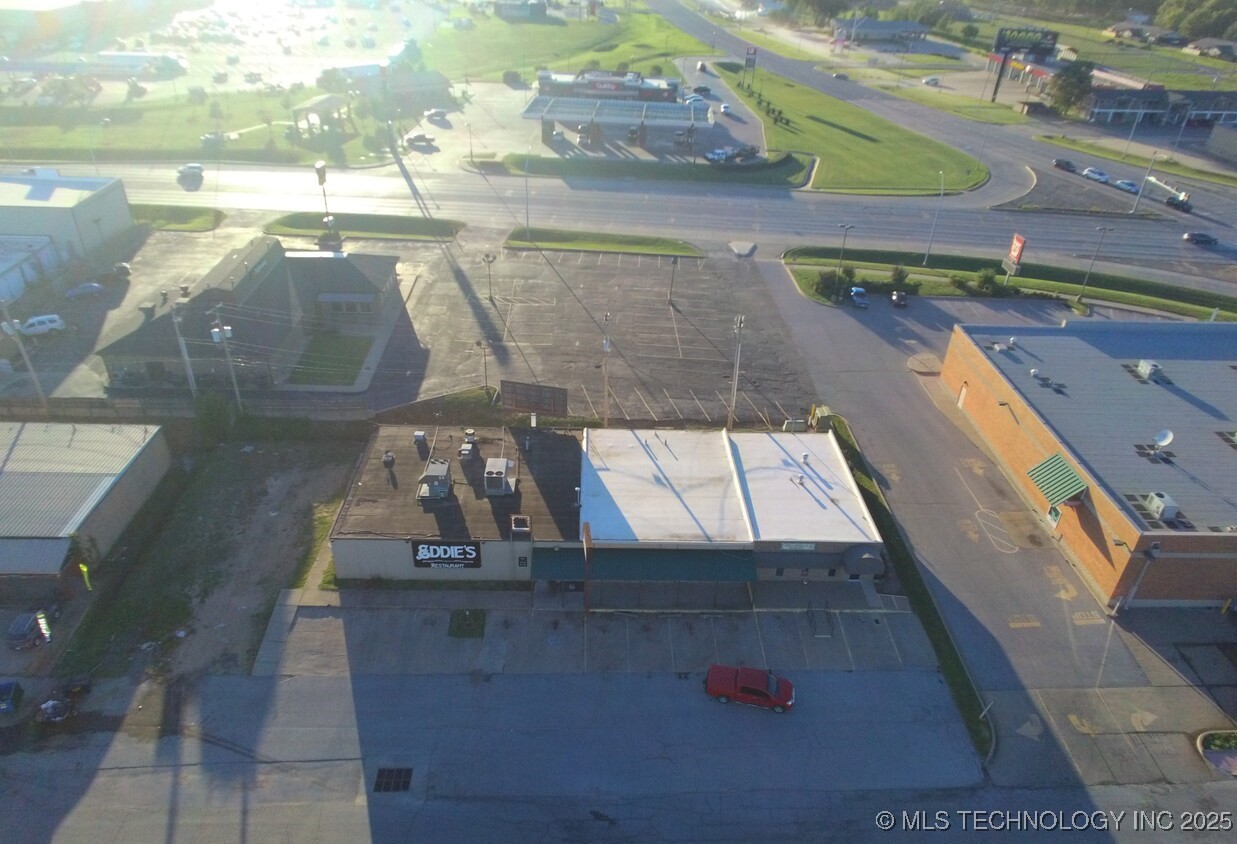 308 S Hayes Avenue Property Photo 18