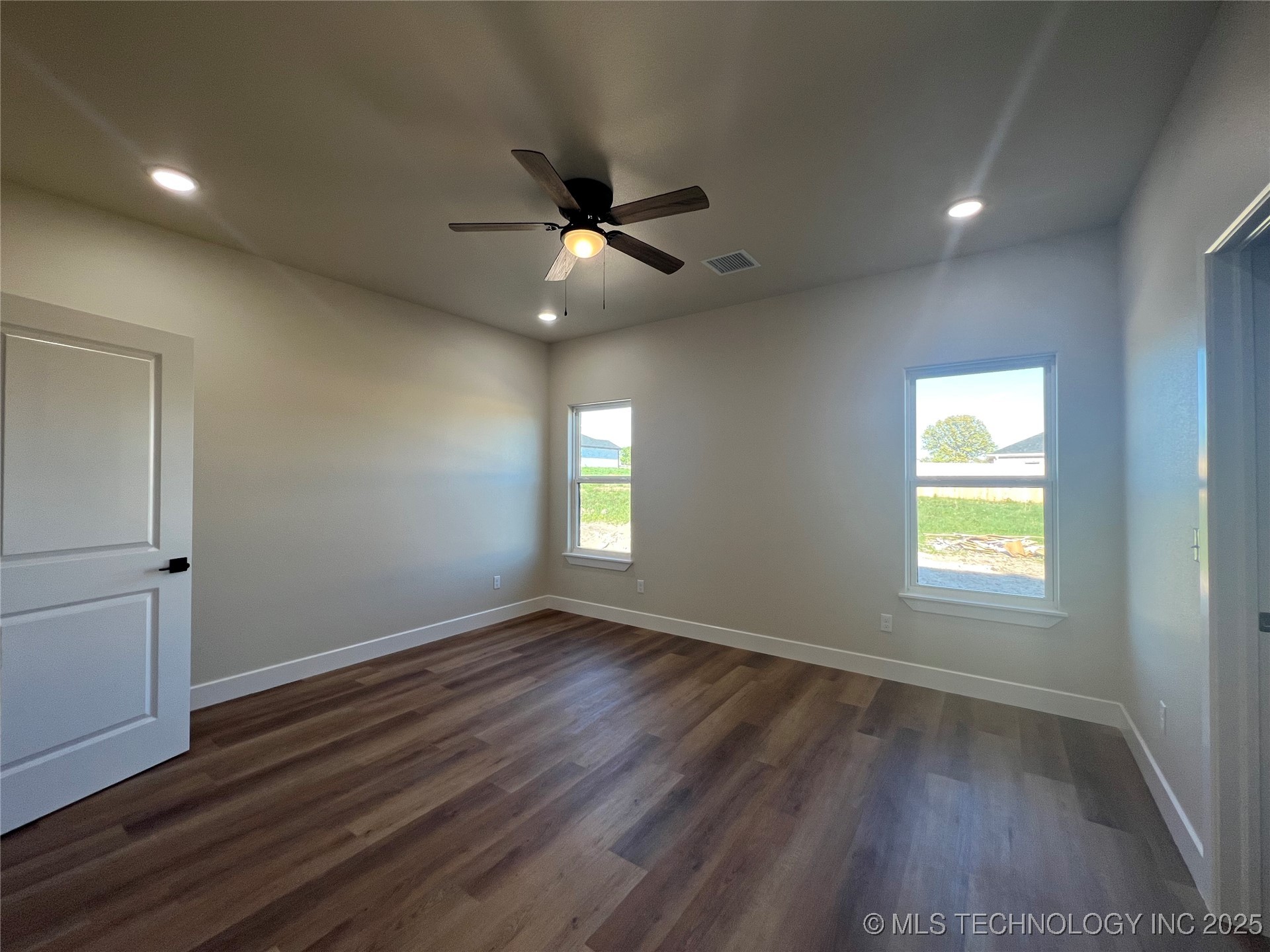2051 Everly Drive Property Photo 10