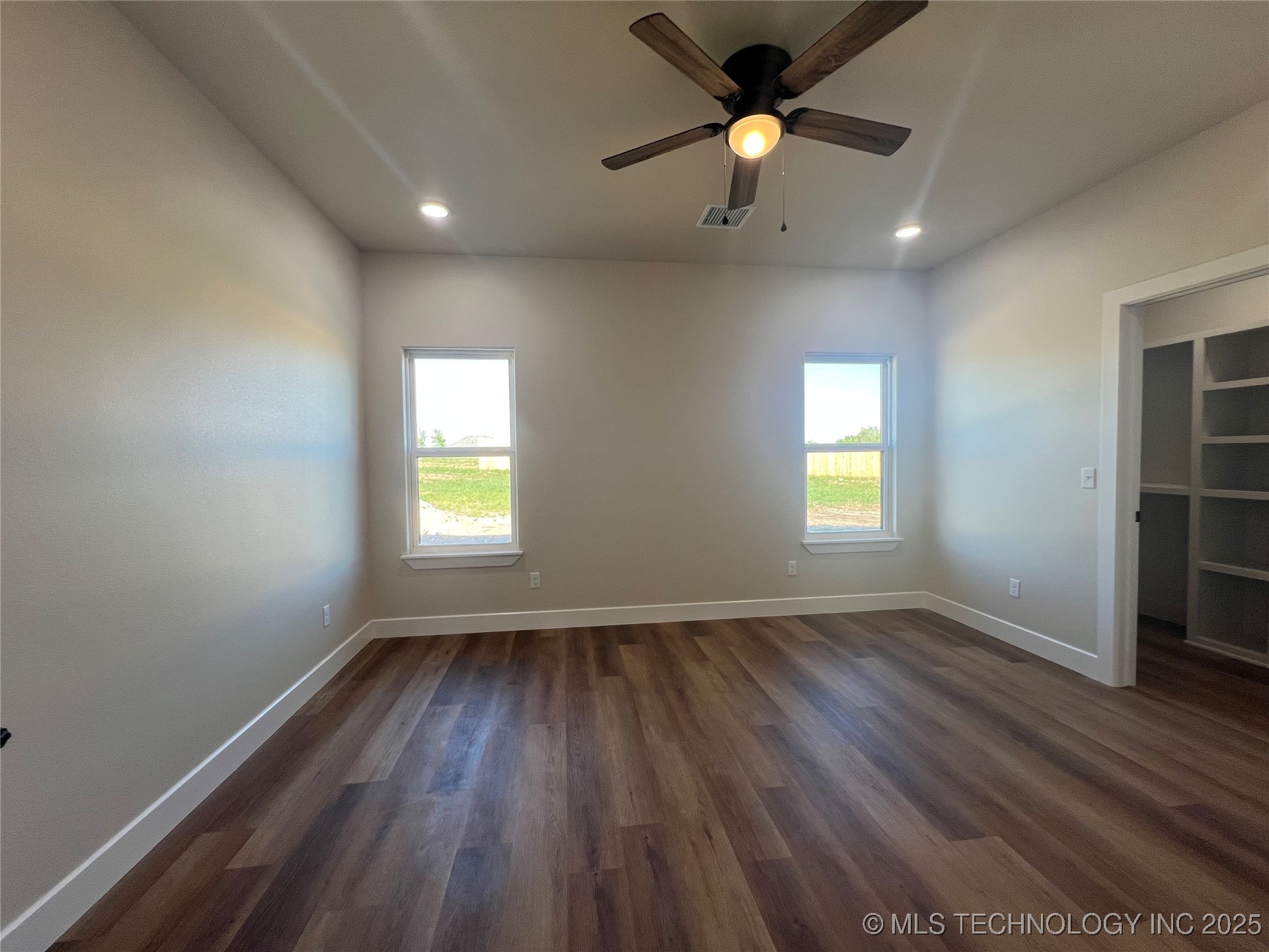 2051 Everly Drive Property Photo 12