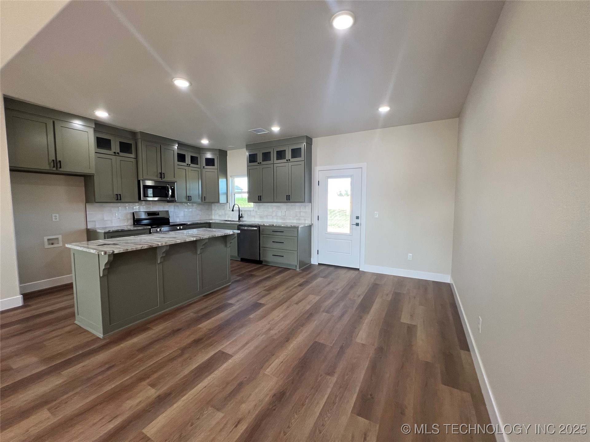 2051 Everly Drive Property Photo 22