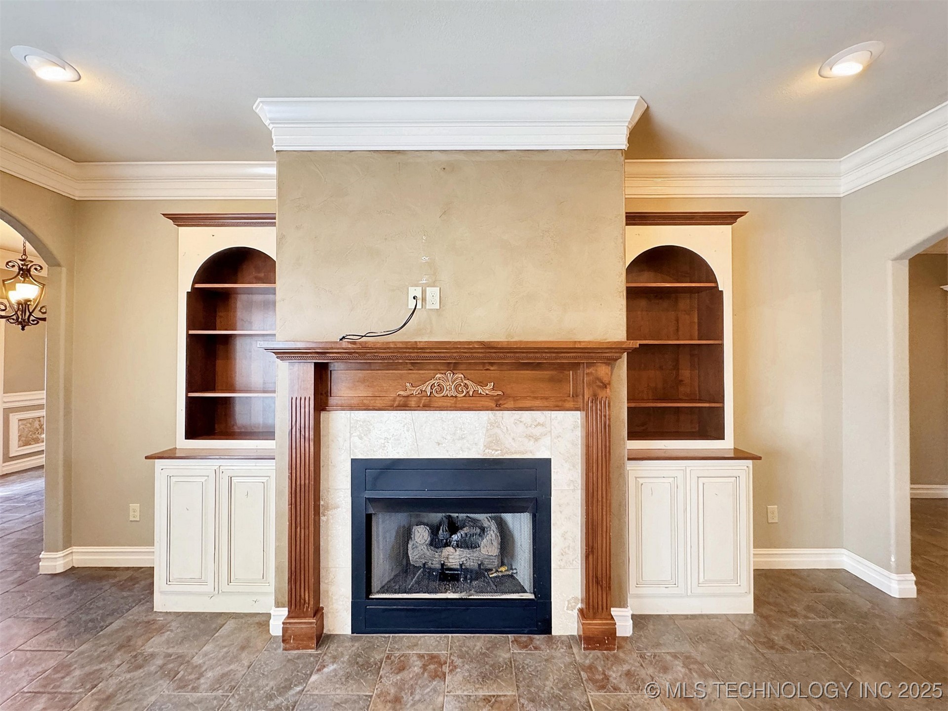 645 Kingston Place Property Photo 14