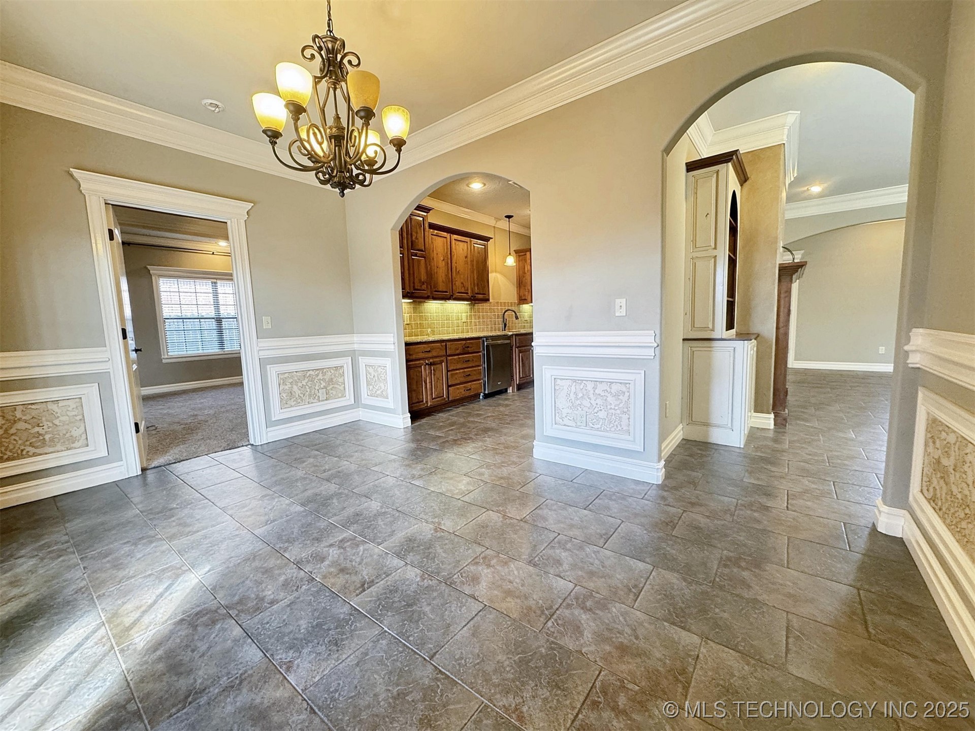 645 Kingston Place Property Photo 17