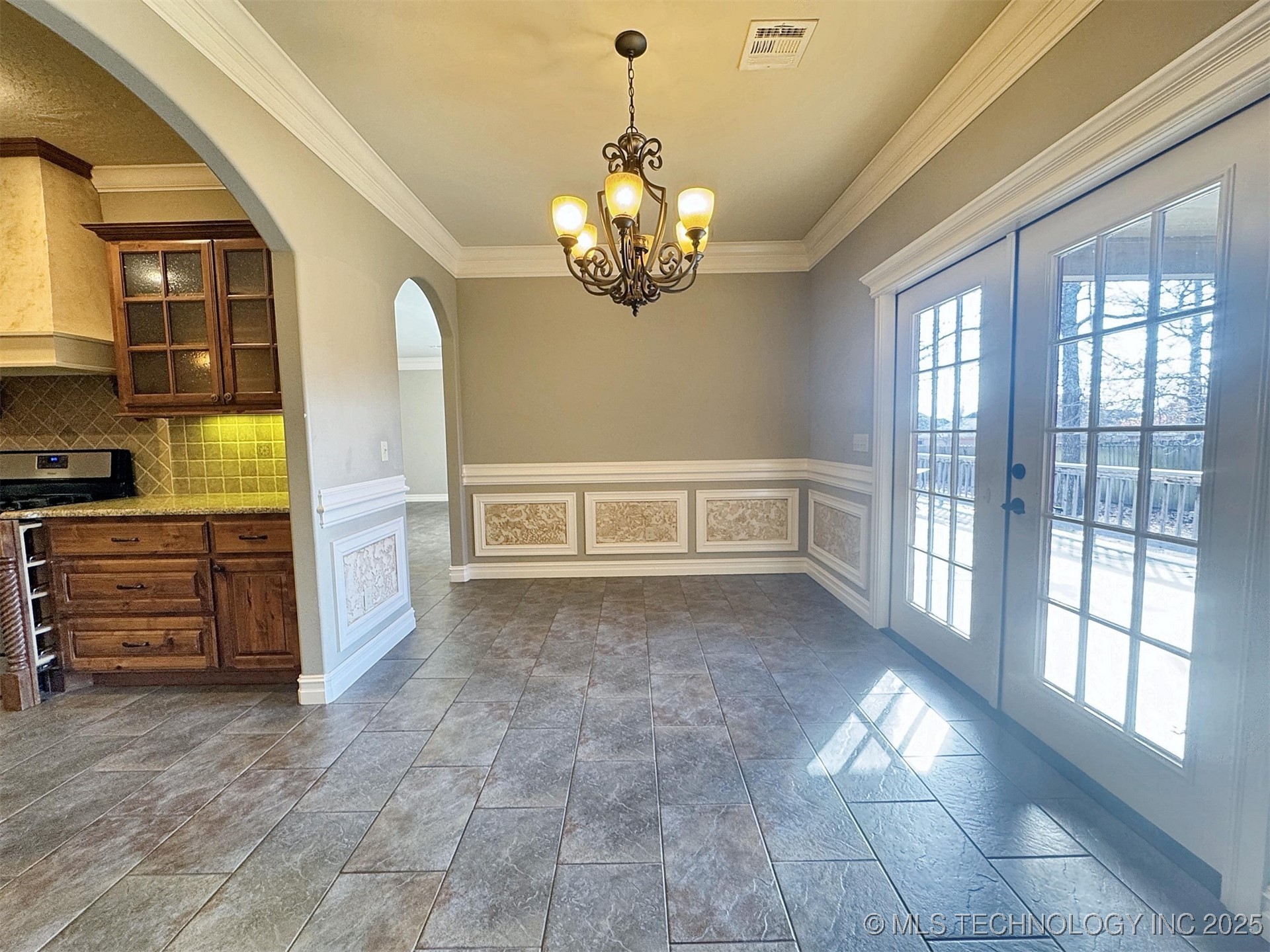 645 Kingston Place Property Photo 19