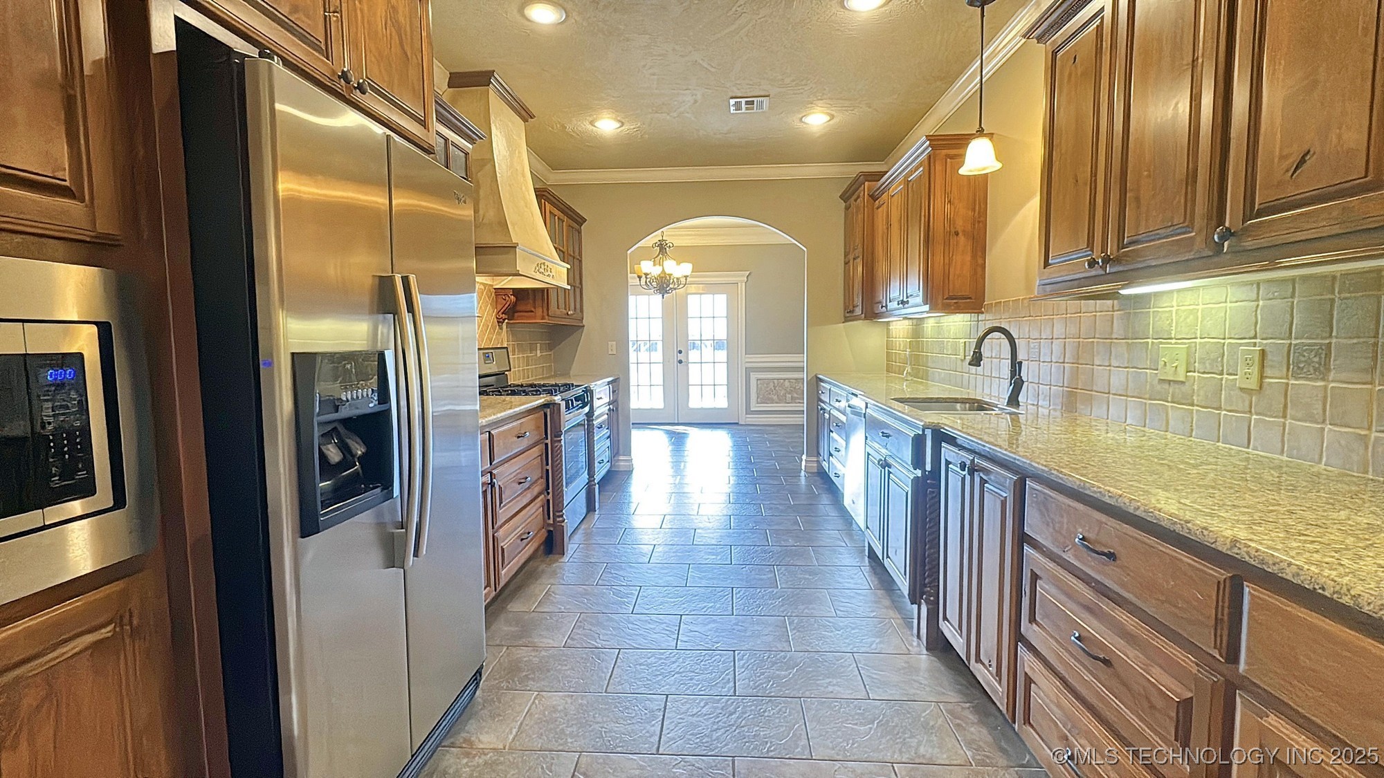 645 Kingston Place Property Photo 24