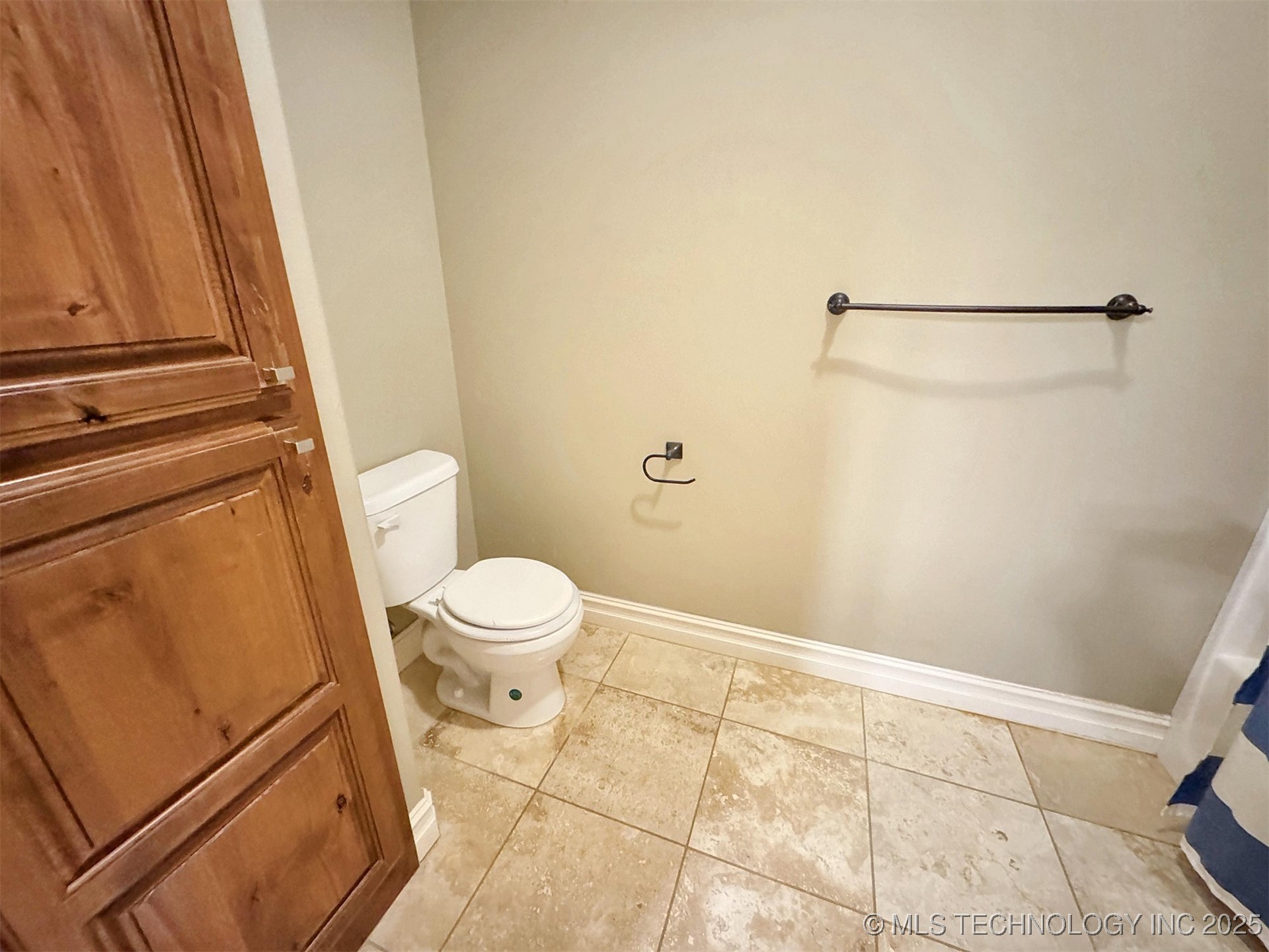 645 Kingston Place Property Photo 49