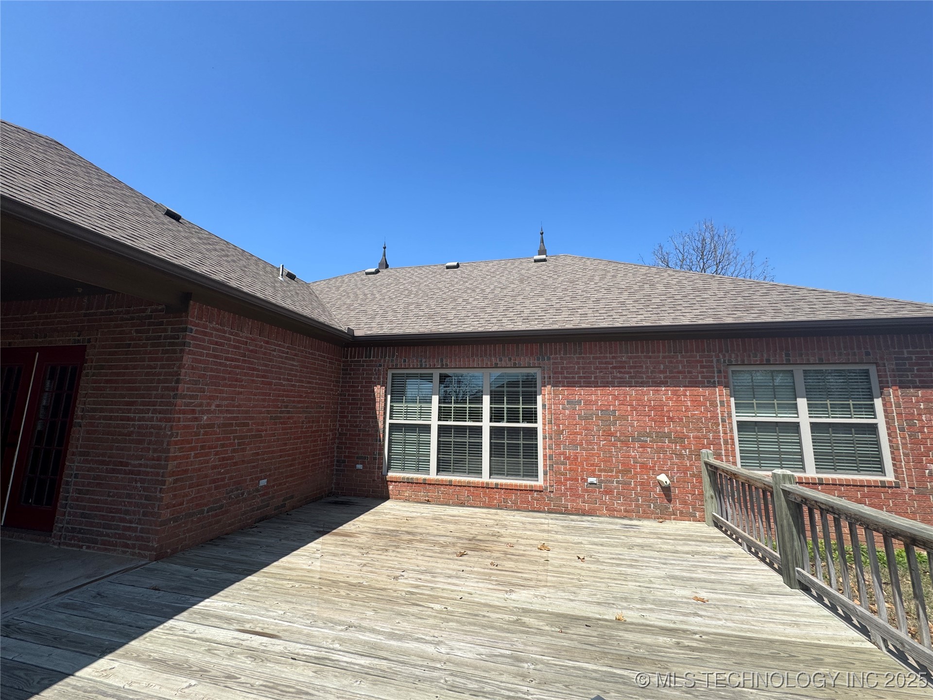 645 Kingston Place Property Photo 60
