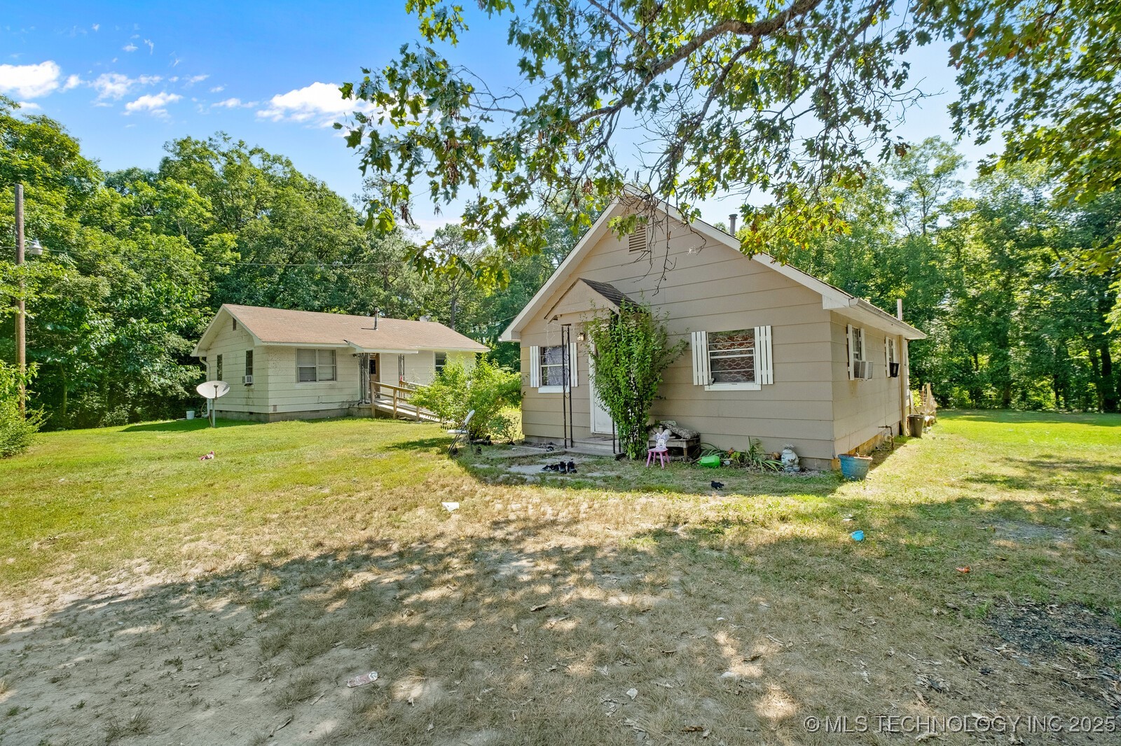 75895 Hwy 59 Property Photo 1