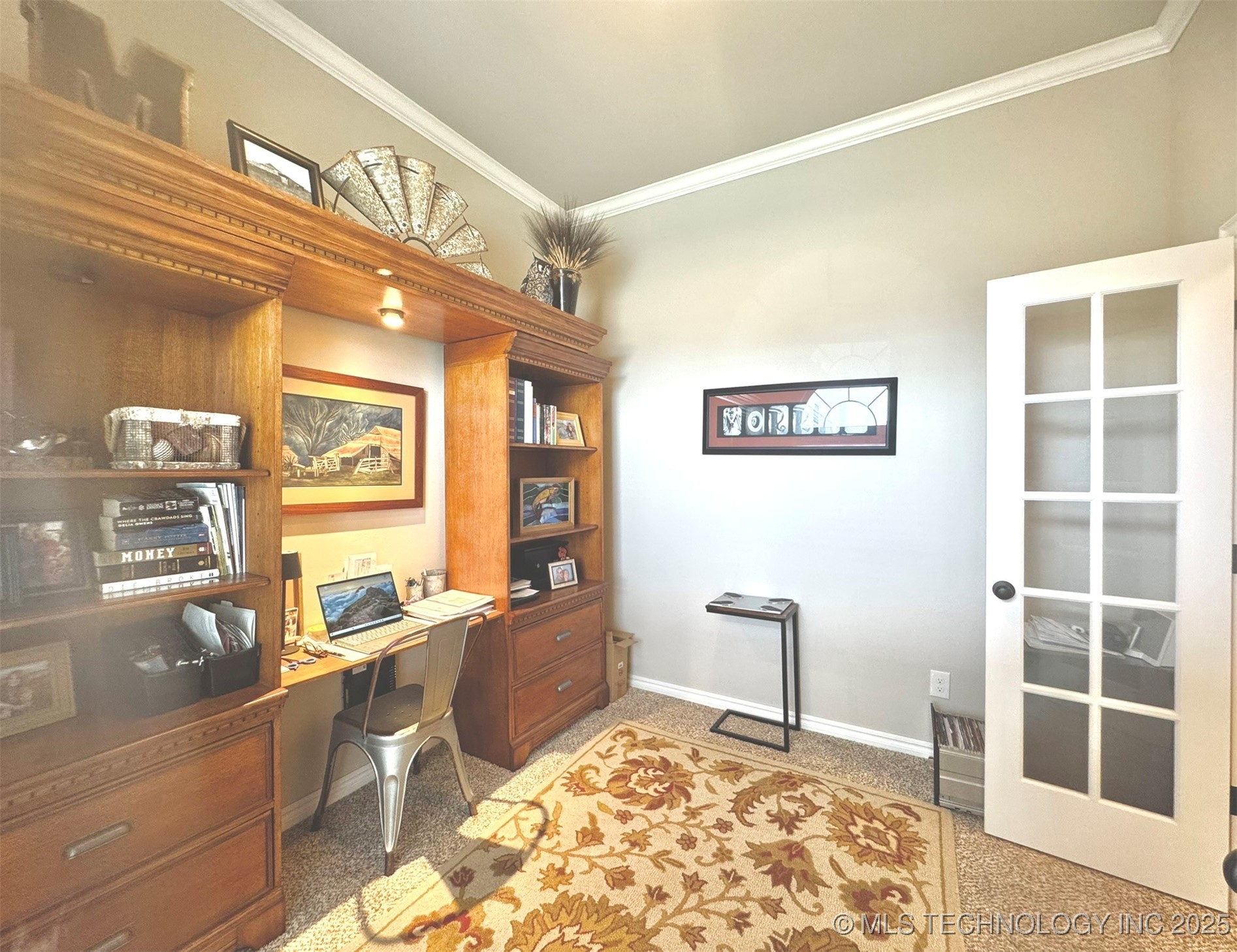 504 Laleh Court Property Photo 9