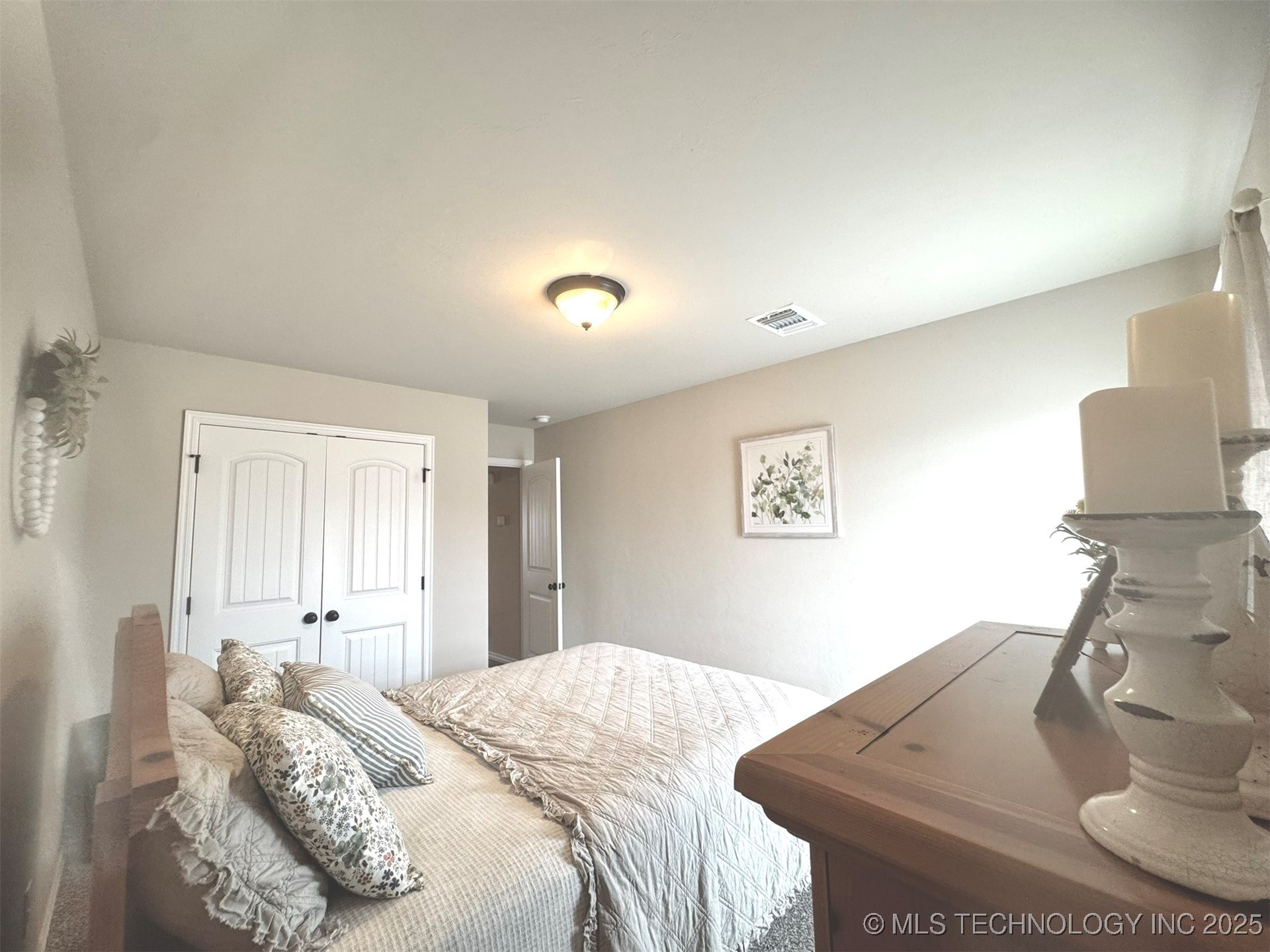 504 Laleh Court Property Photo 24