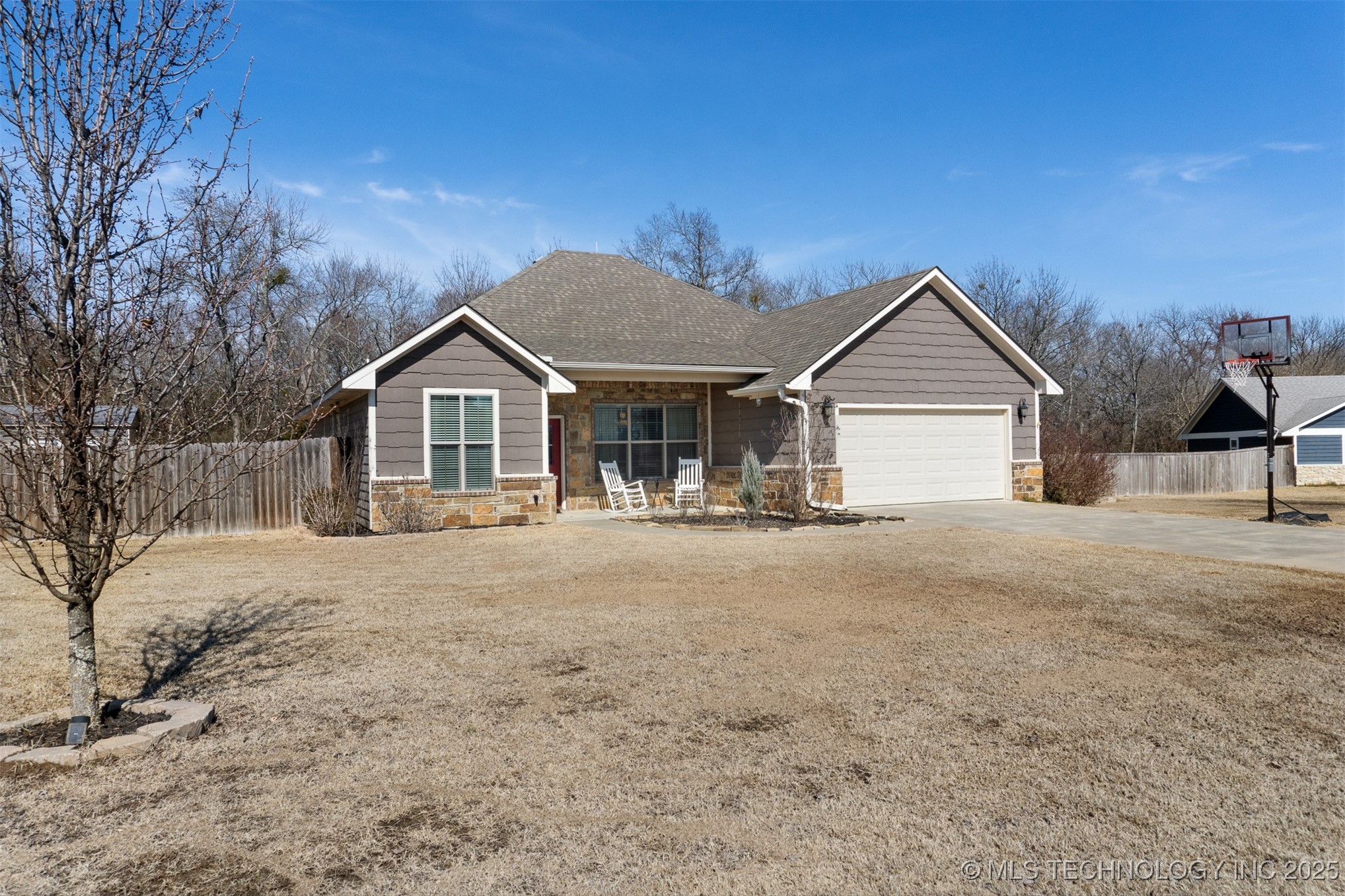 201 Founders Lane Property Photo