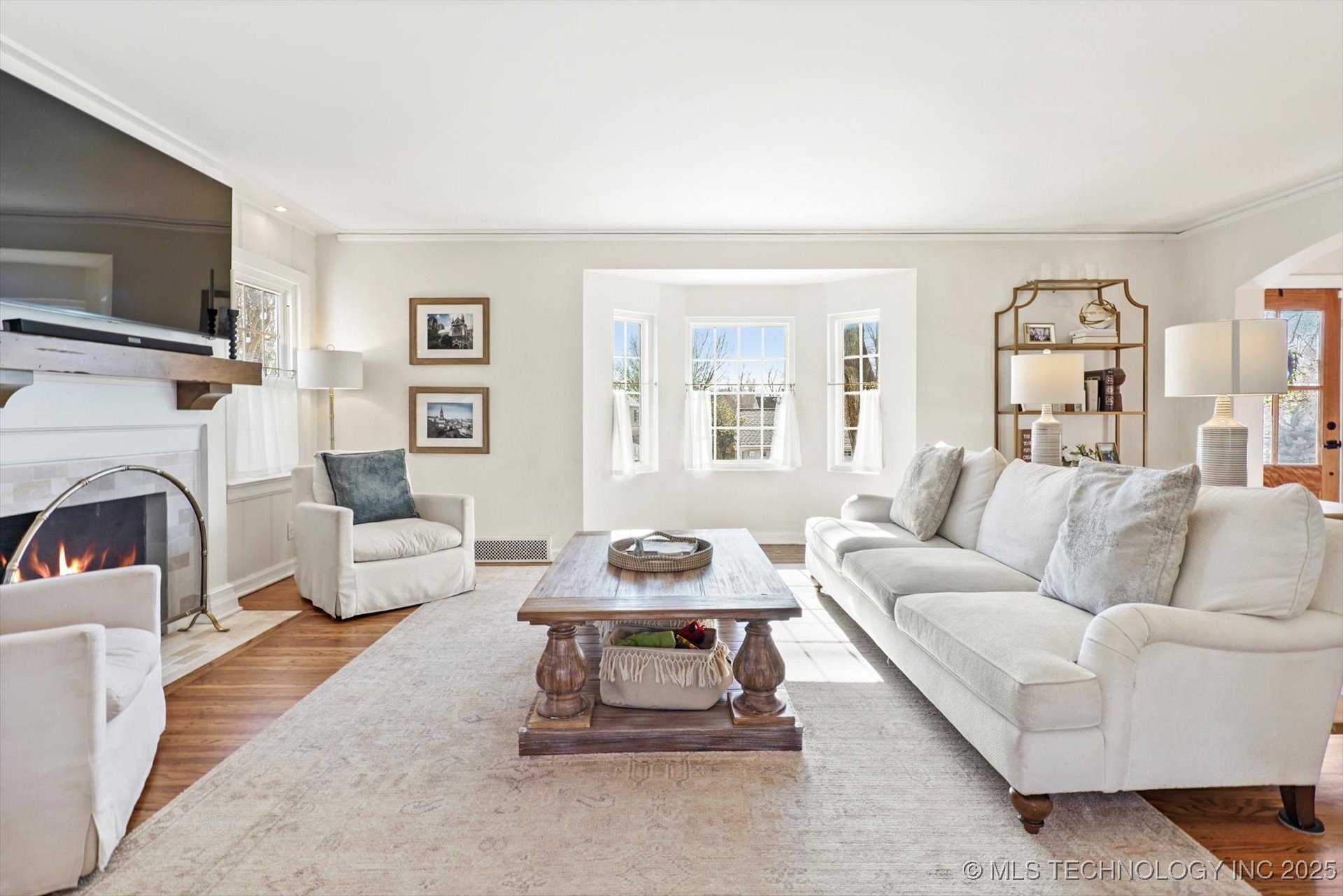 3016 S Madison Avenue Property Photo 8