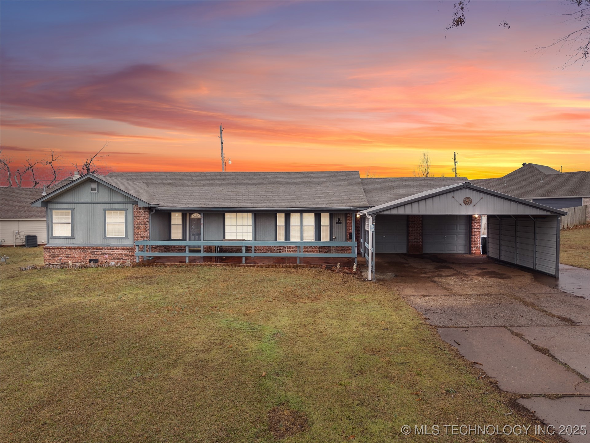 5101 S Spruce Drive Property Photo