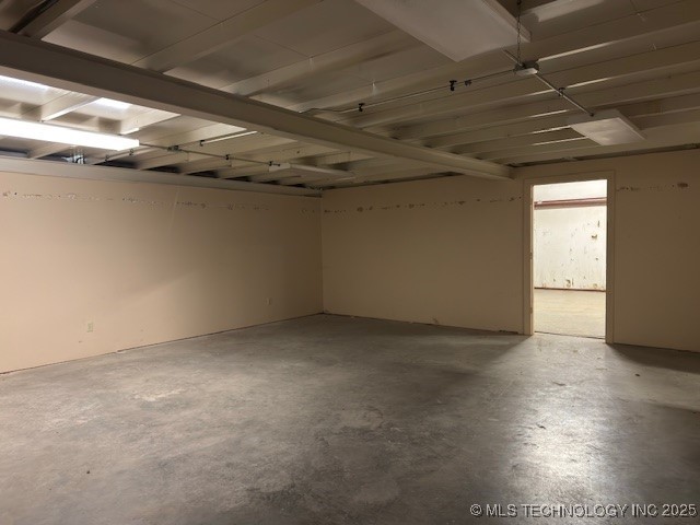 1600 S Main Street Property Photo 14