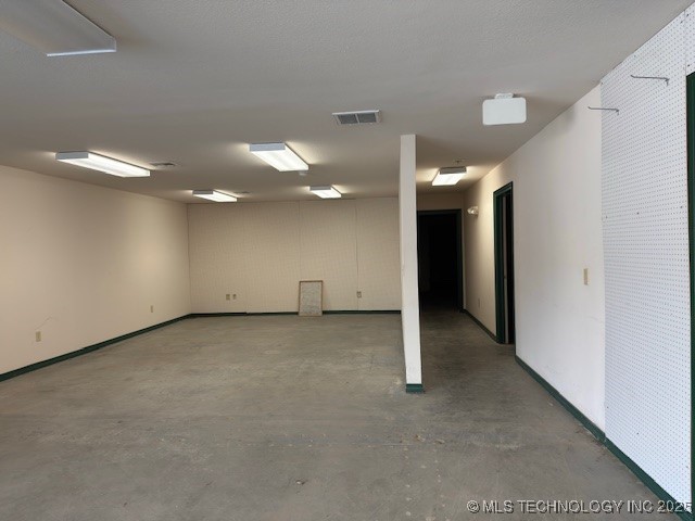 1600 S Main Street Property Photo 16