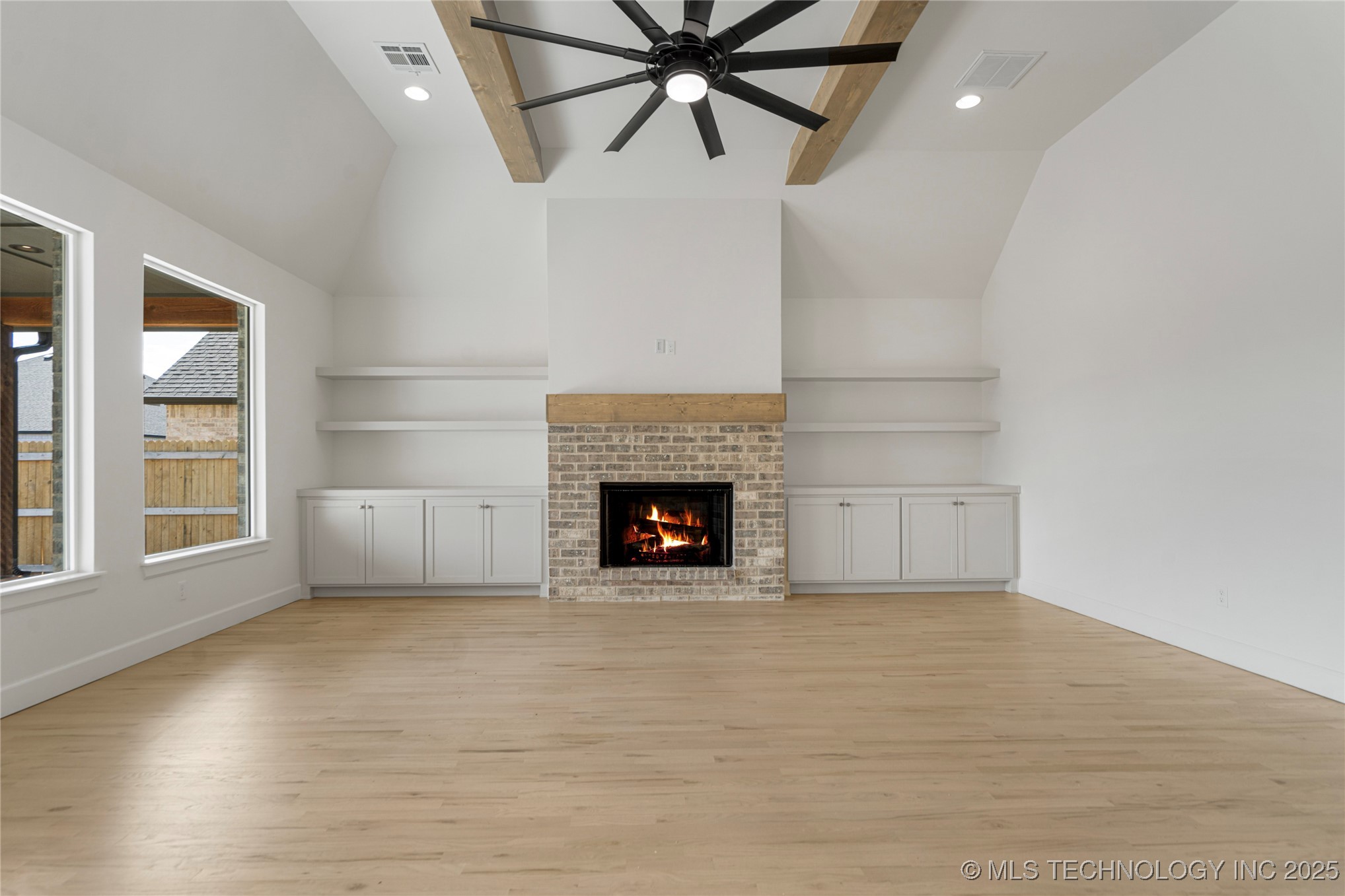 2038 E 129th Street Property Photo 12