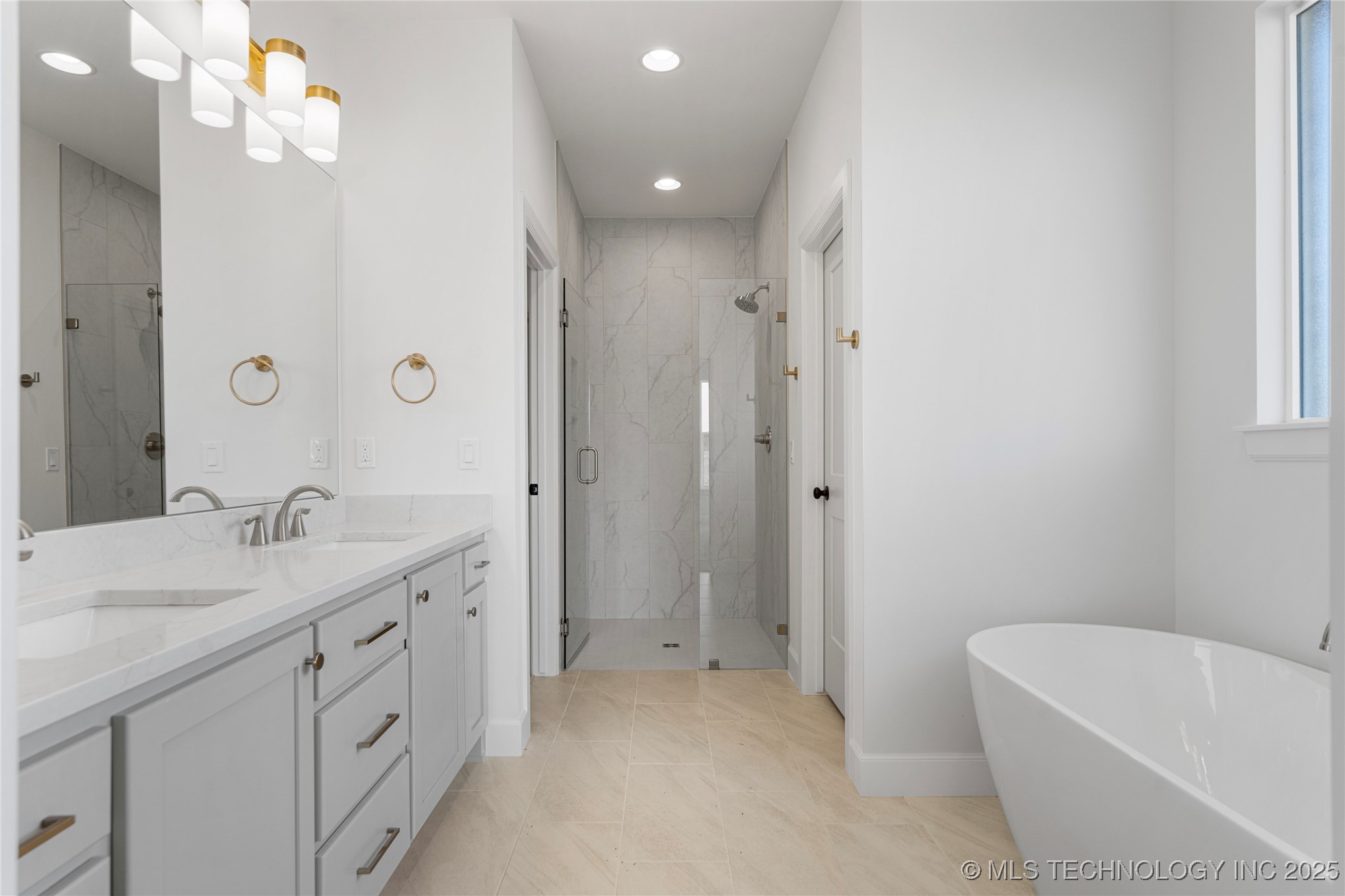 2038 E 129th Street Property Photo 30