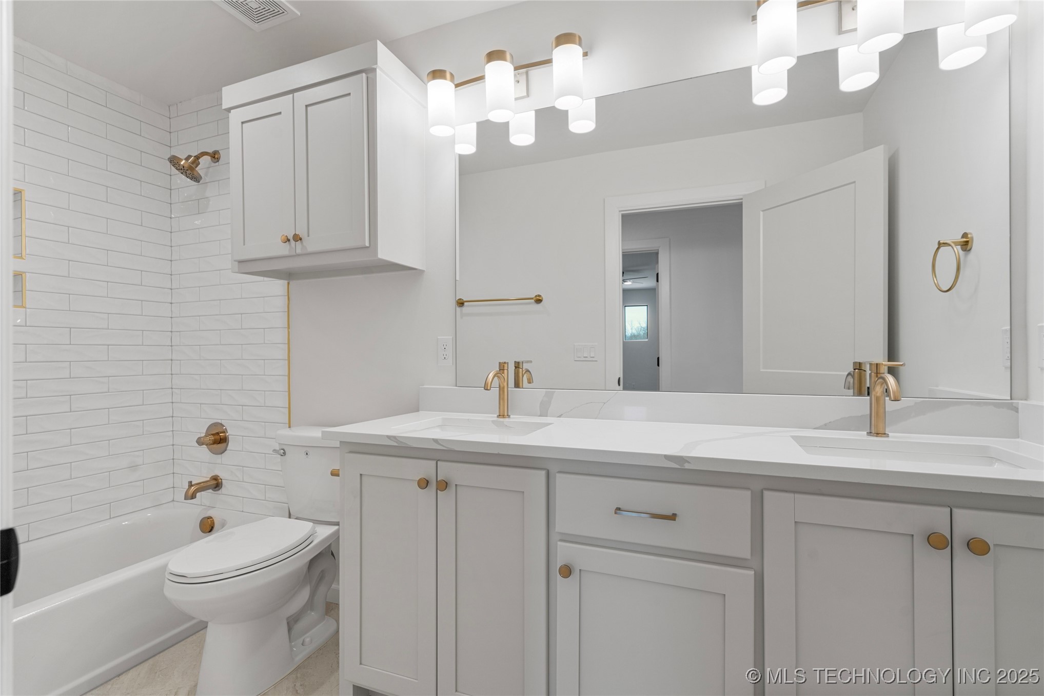 2038 E 129th Street Property Photo 41