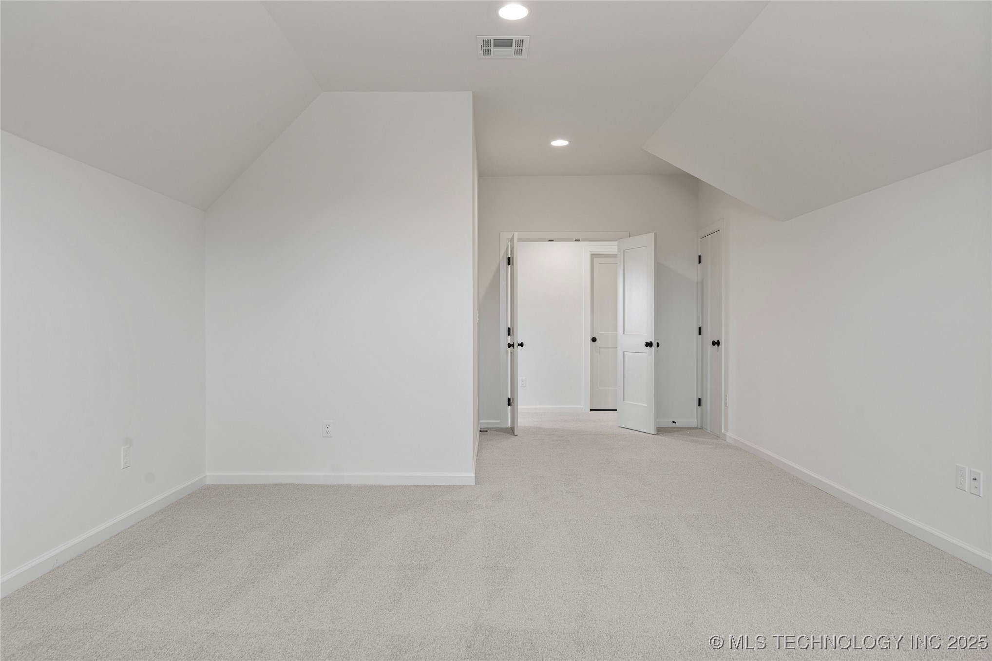 2038 E 129th Street Property Photo 44
