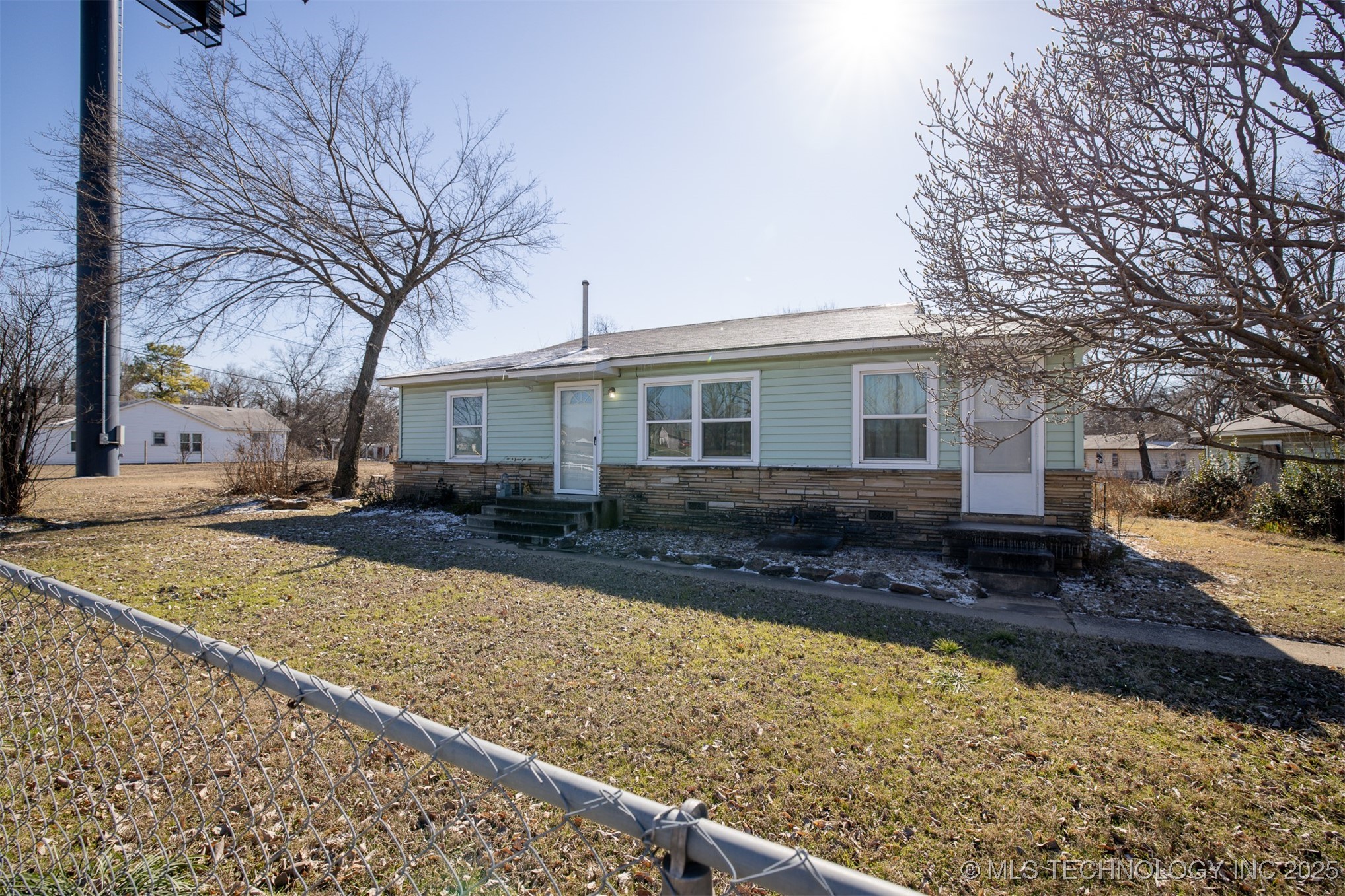 Halls Garden Addn Real Estate Listings Main Image