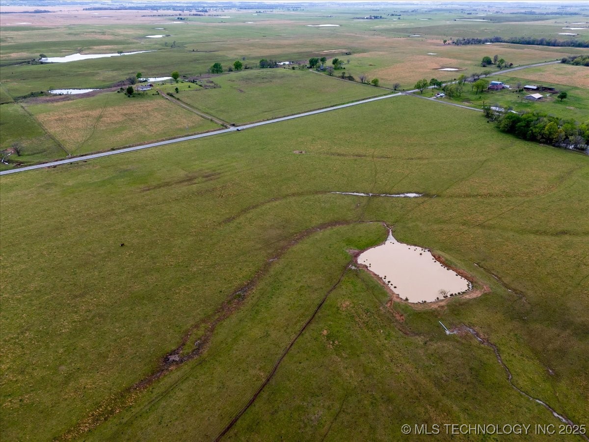 6 S 4360 Road Property Photo 17