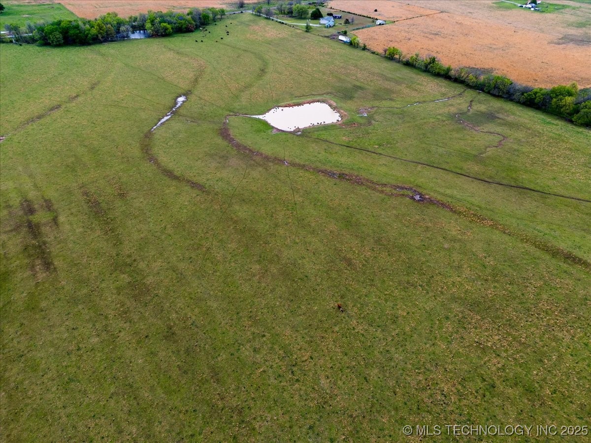 6 S 4360 Road Property Photo 23