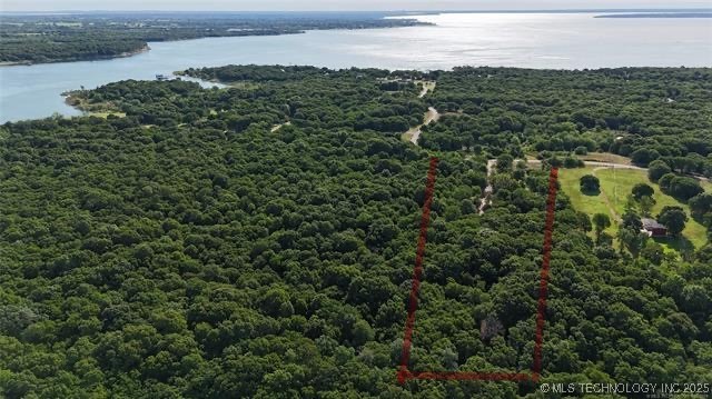 001 Lovers Lane Property Photo 14