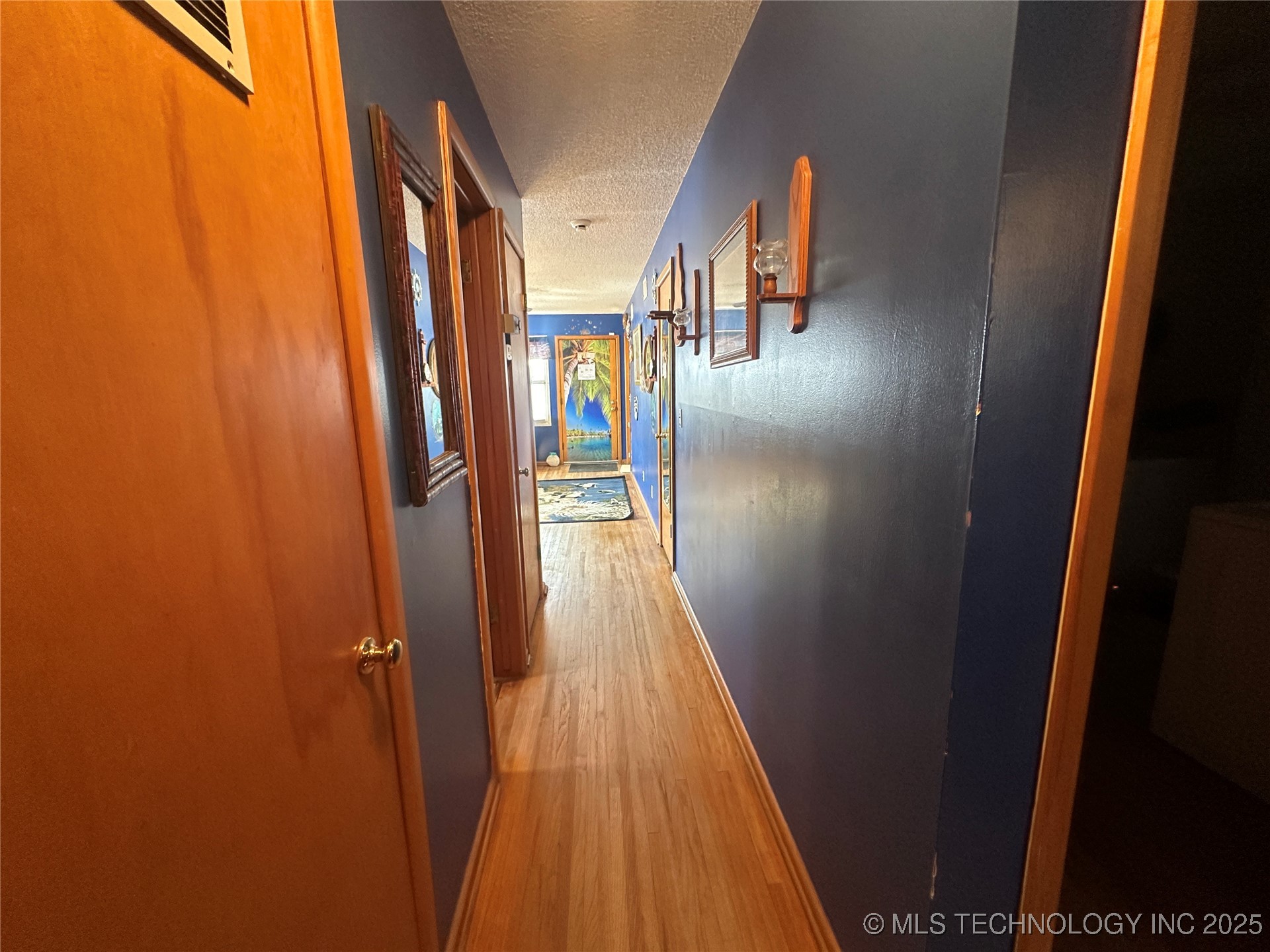 260 N Sunnyside Road Property Photo 18
