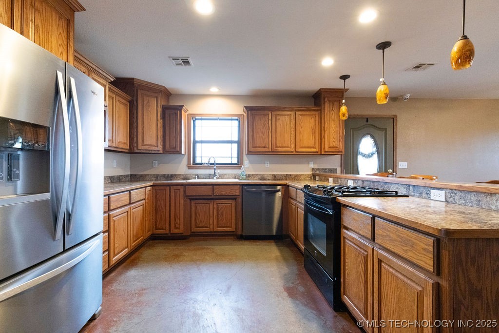 438929 E 230 Road Property Photo 8