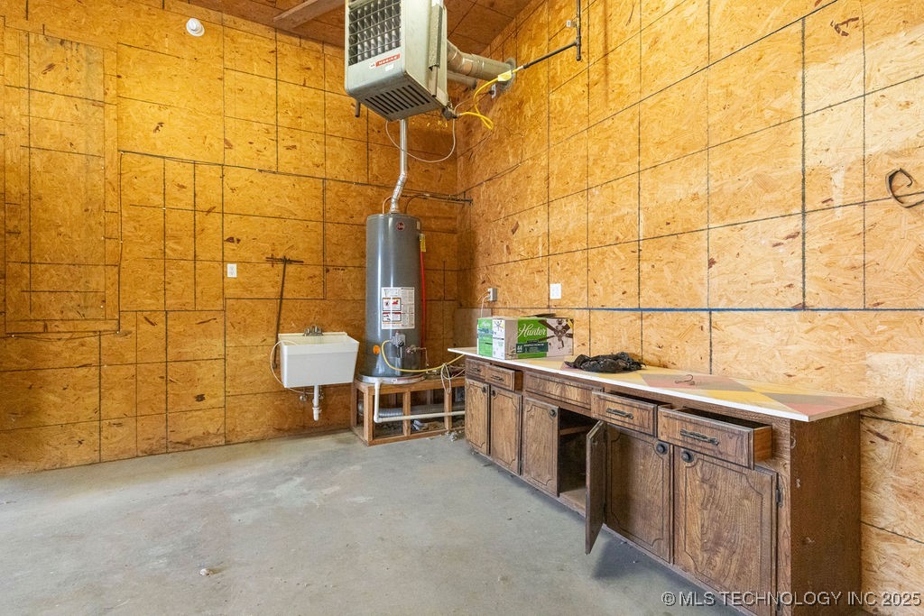 438929 E 230 Road Property Photo 25