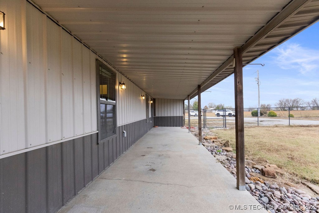 438929 E 230 Road Property Photo 36