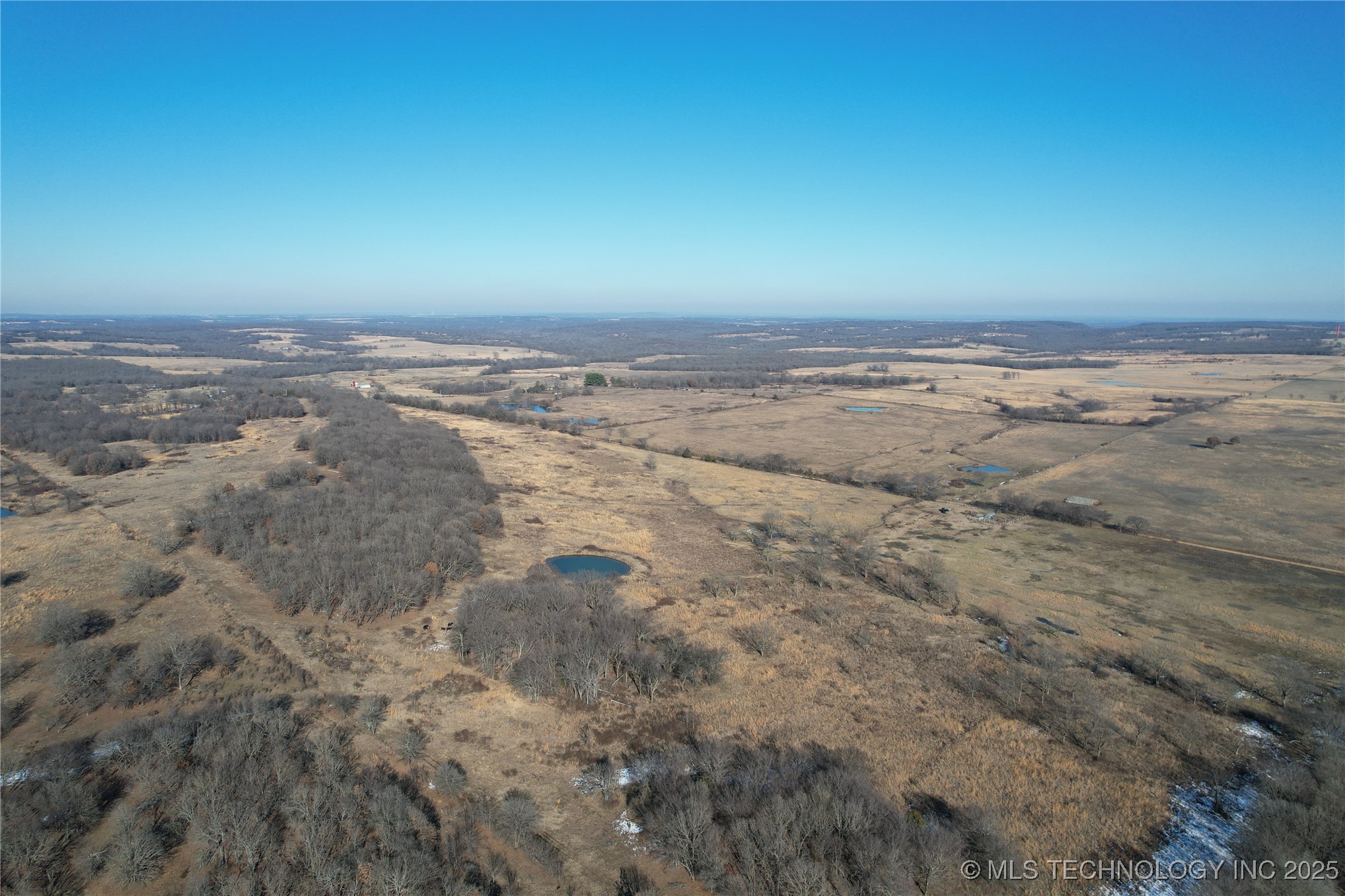 001 E 1030 Road Property Photo 1