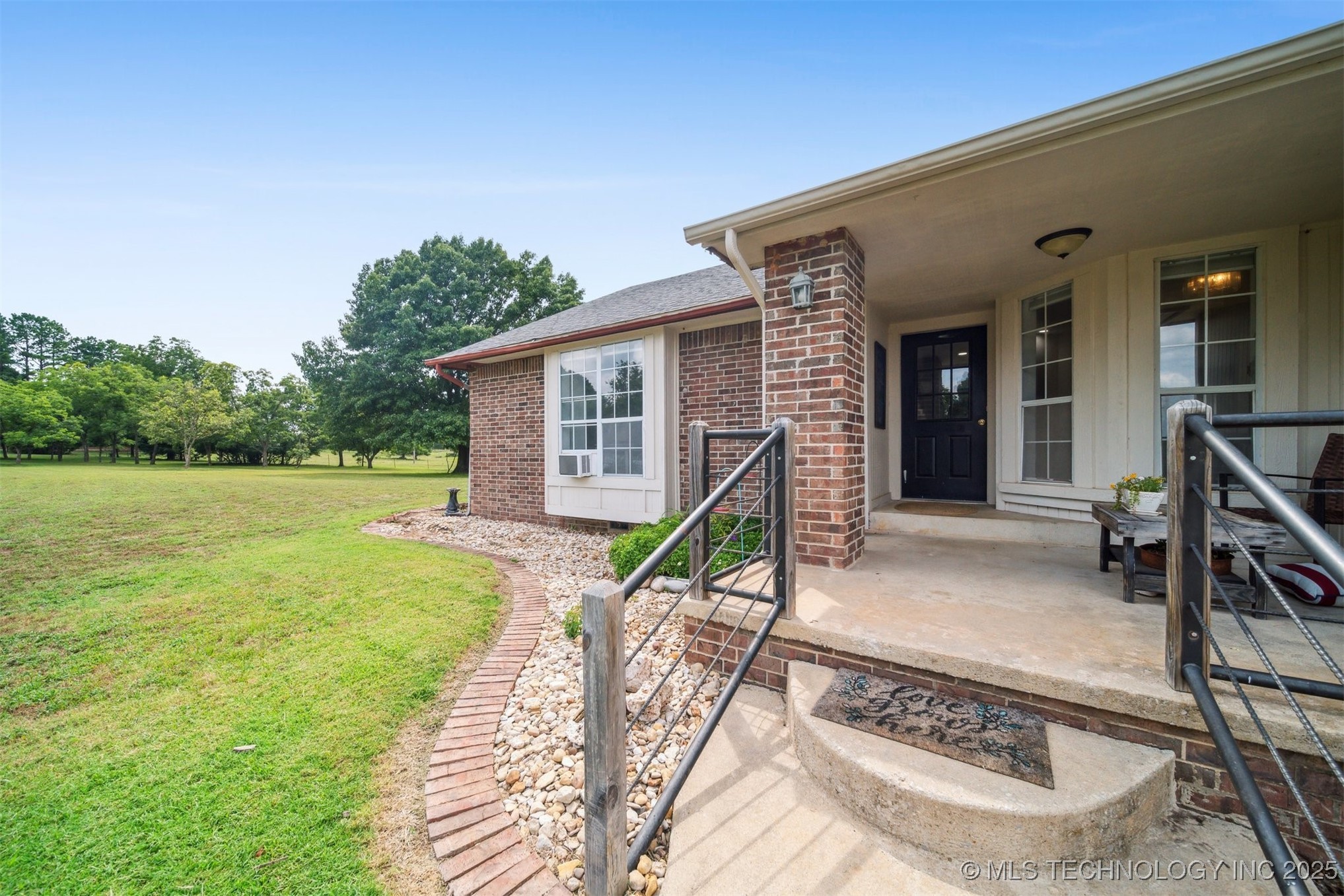 376034 E 1140 Road Property Photo