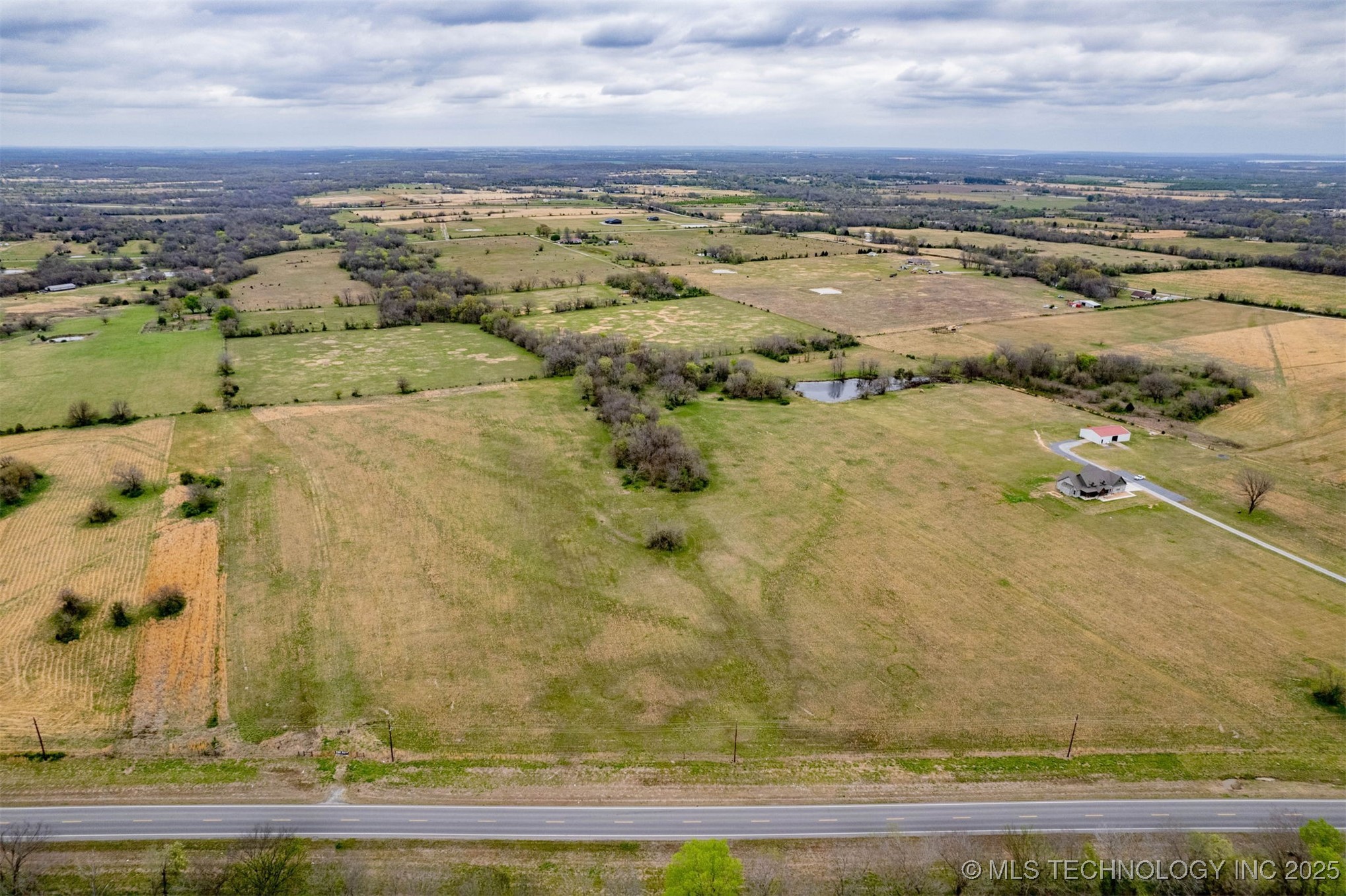 10 Hwy 51 B Property Photo