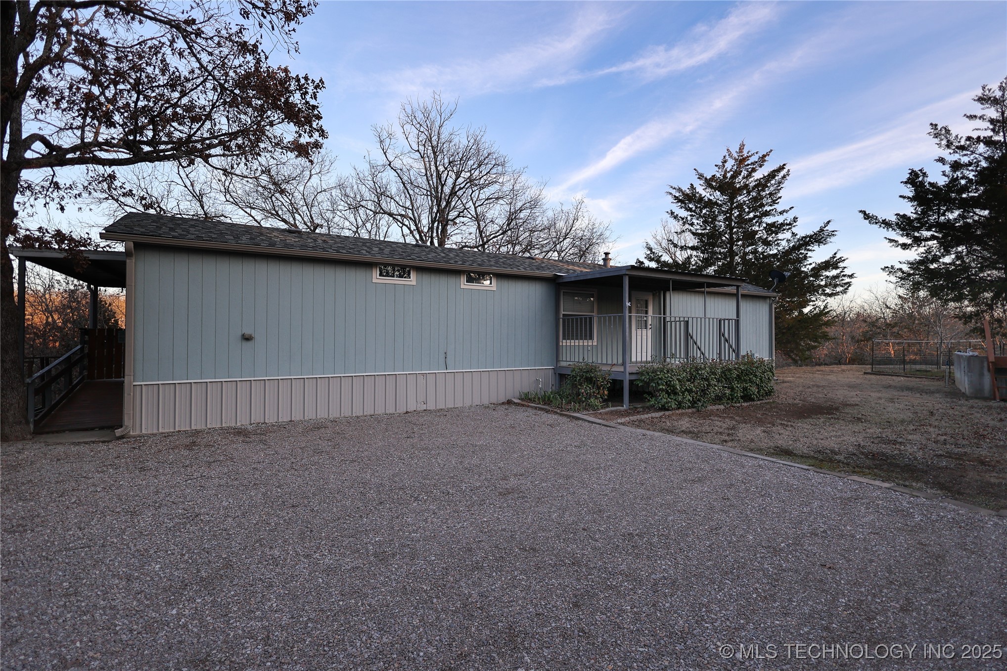 3729 Mountain Park Property Photo
