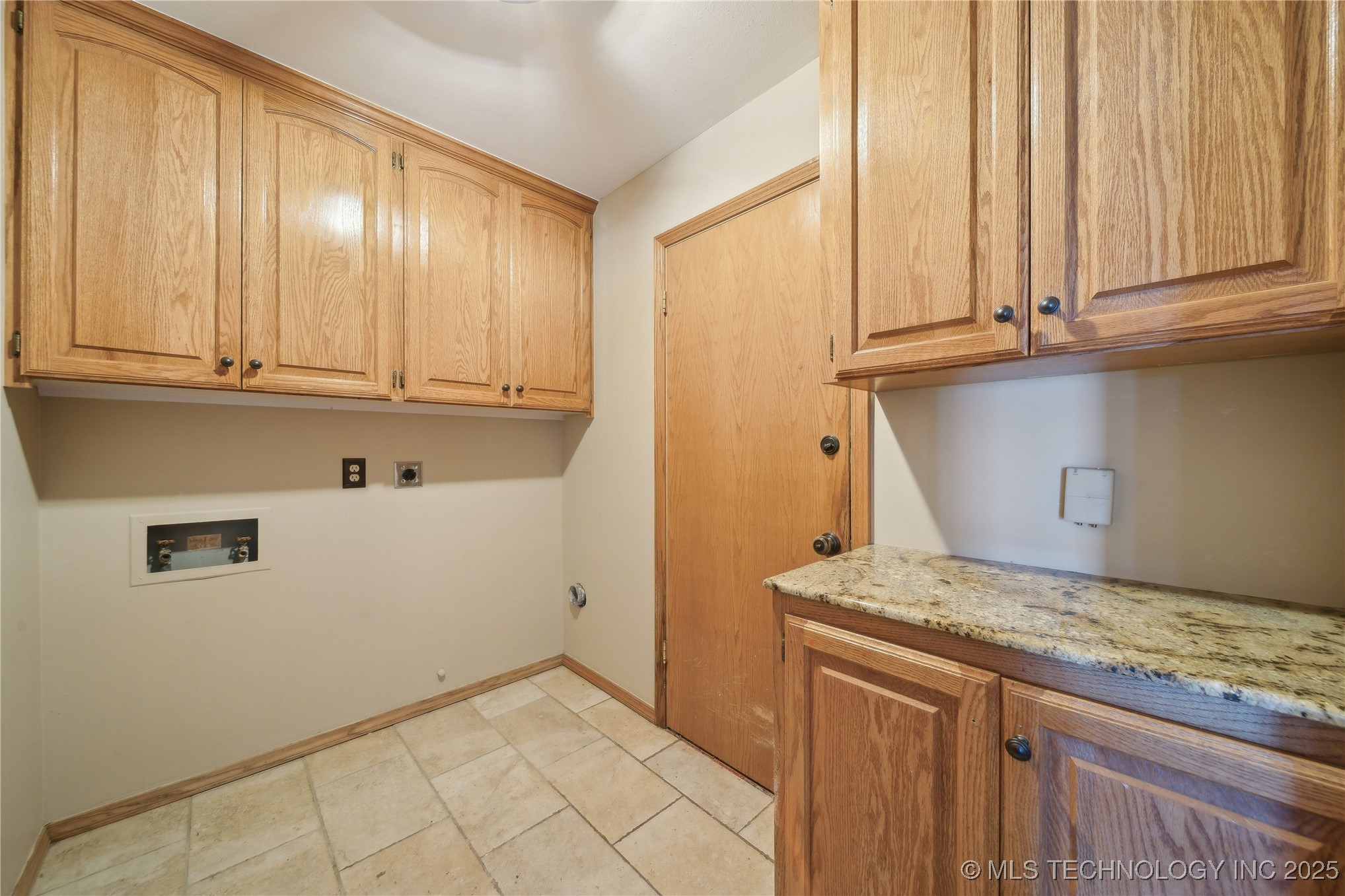 6931 E 16th Street Property Photo 8