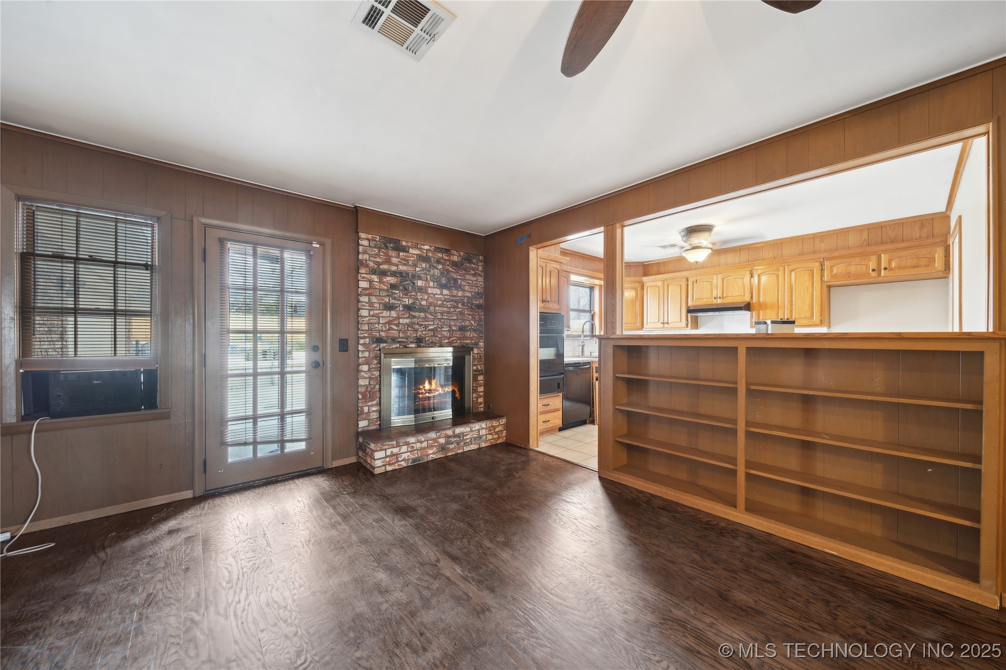 6931 E 16th Street Property Photo 9