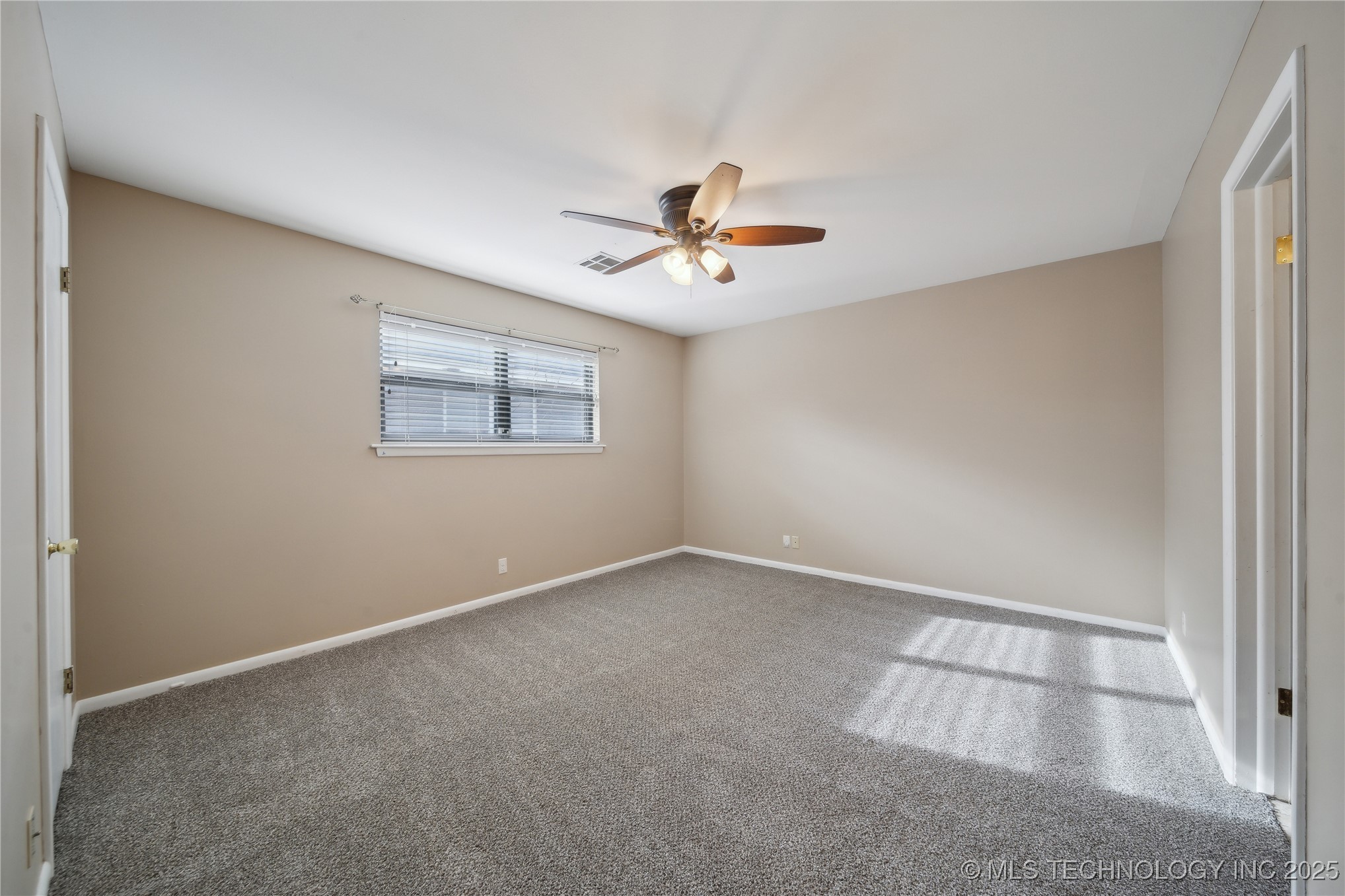 6931 E 16th Street Property Photo 17