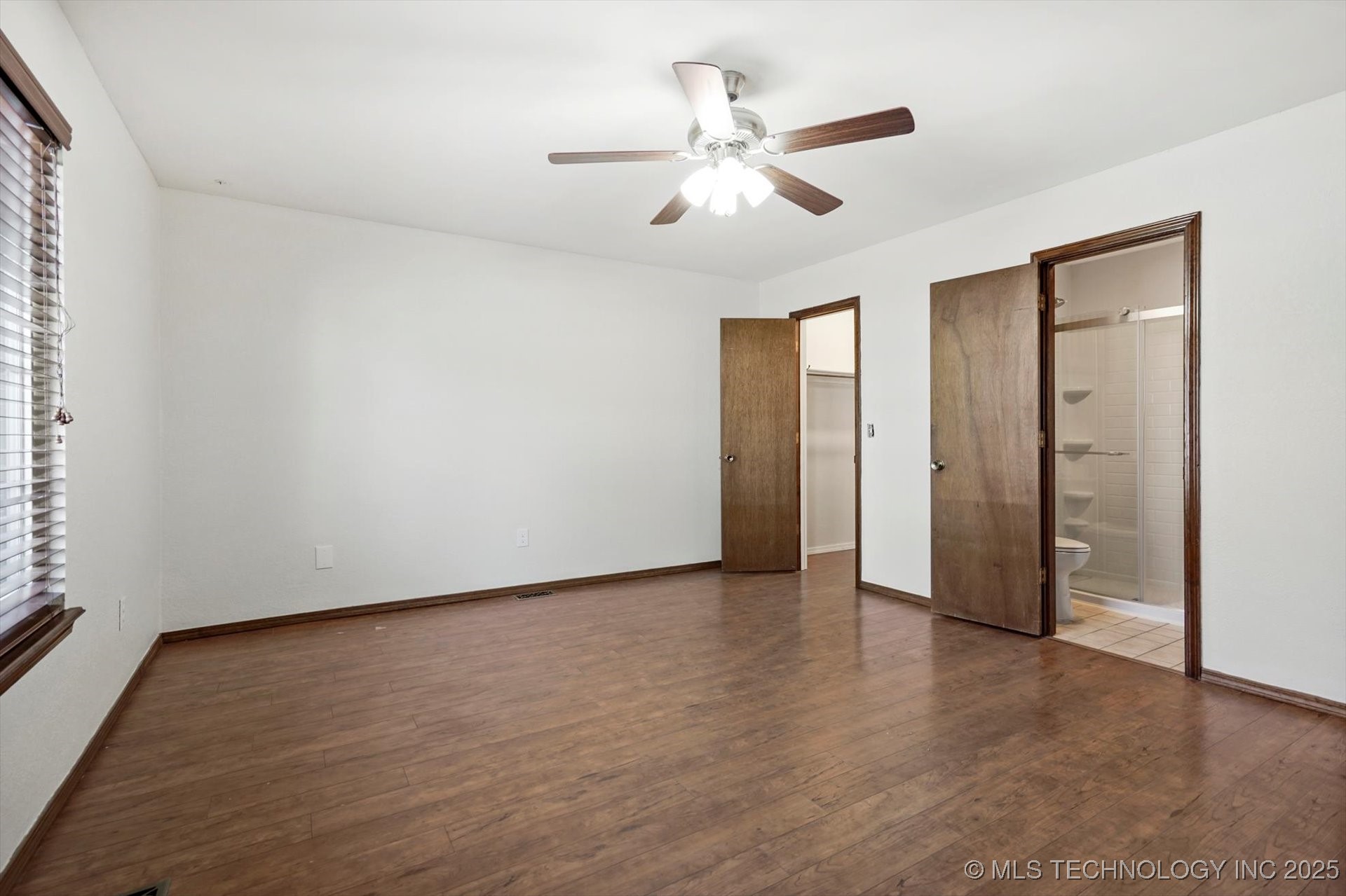 1117 W Decatur Place Property Photo 7