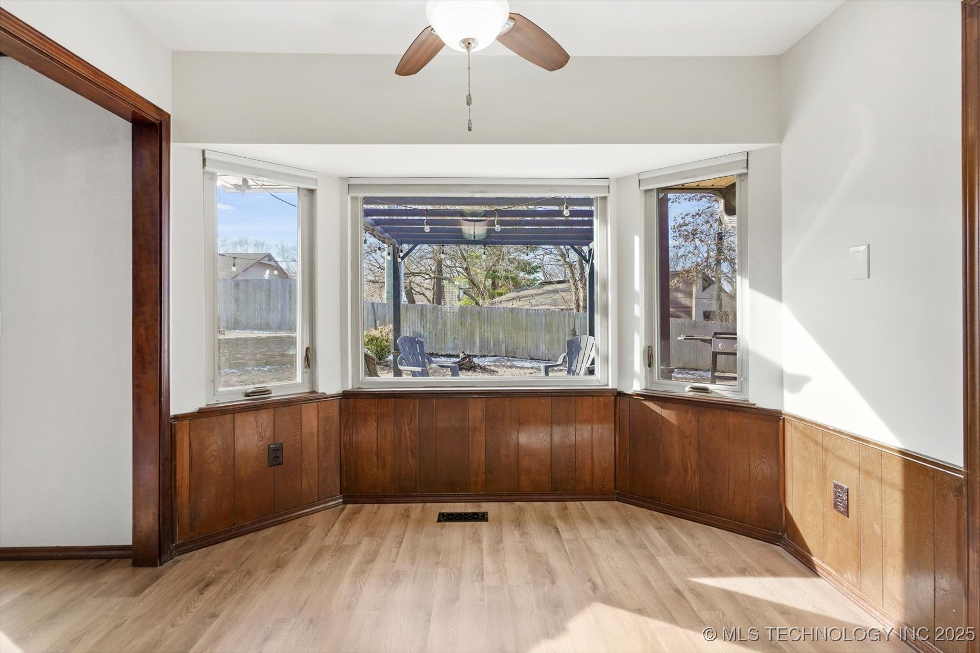 1117 W Decatur Place Property Photo 16